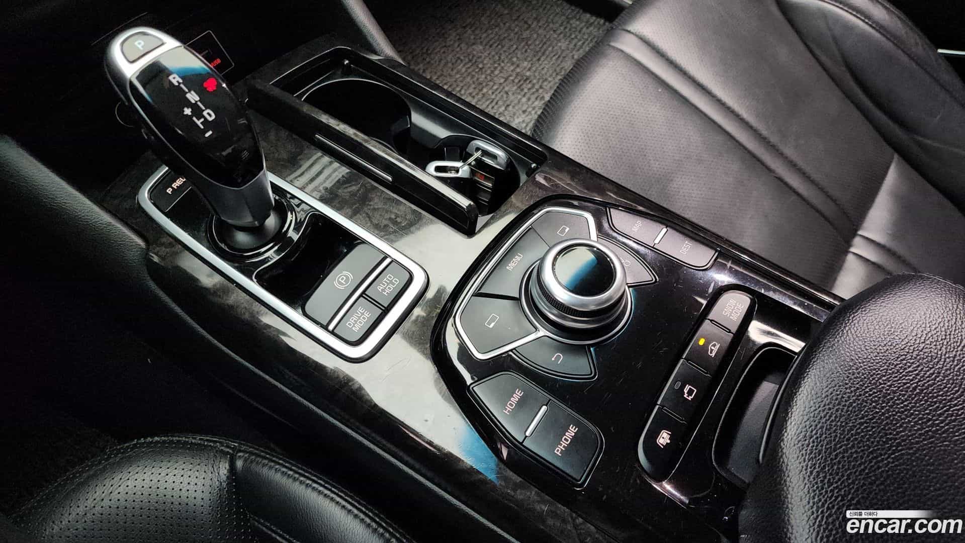 K9 Kia 2014.1-INNER-009