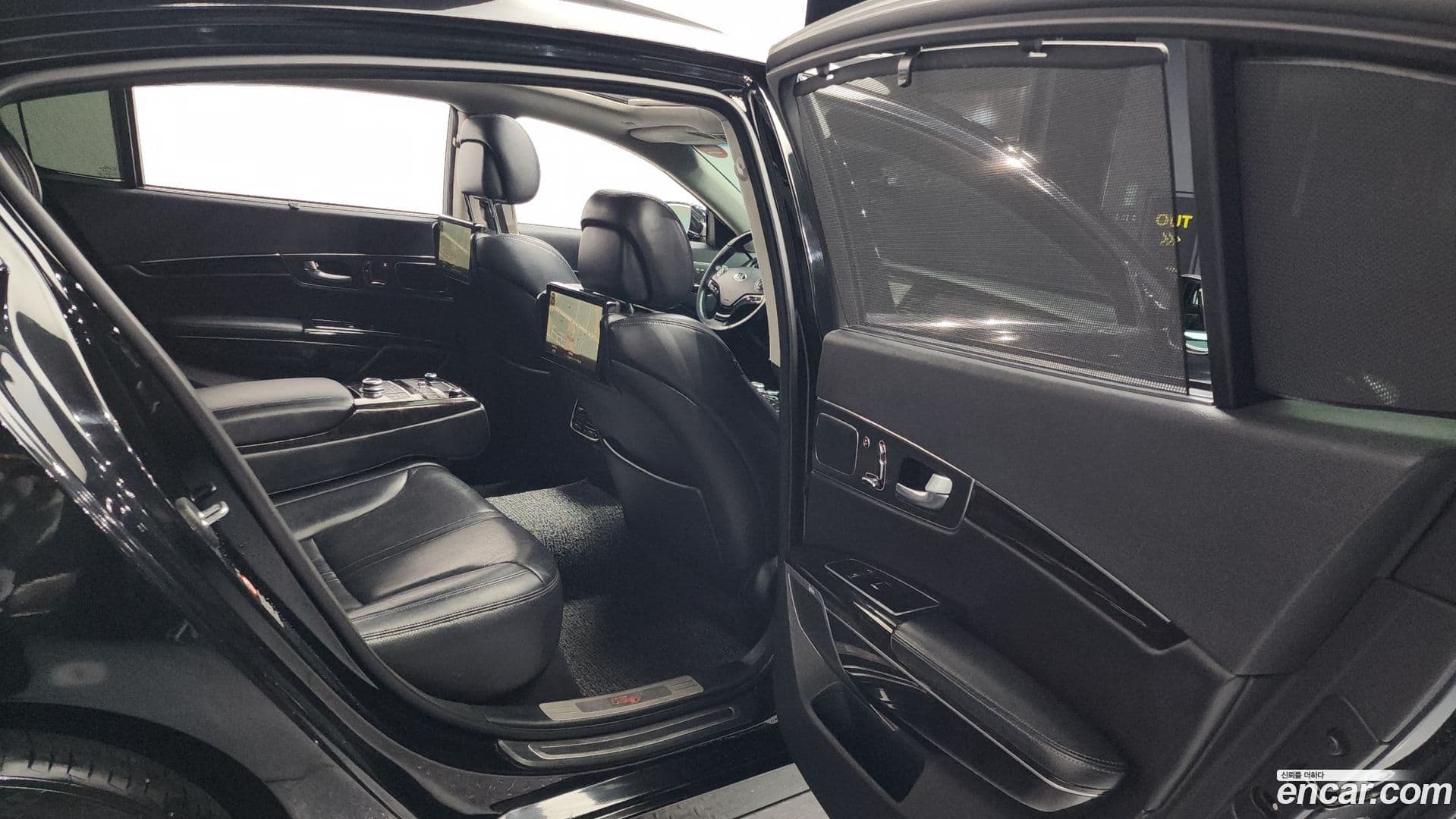 Main__Slider__Photo:K9 Kia 2014.1-11