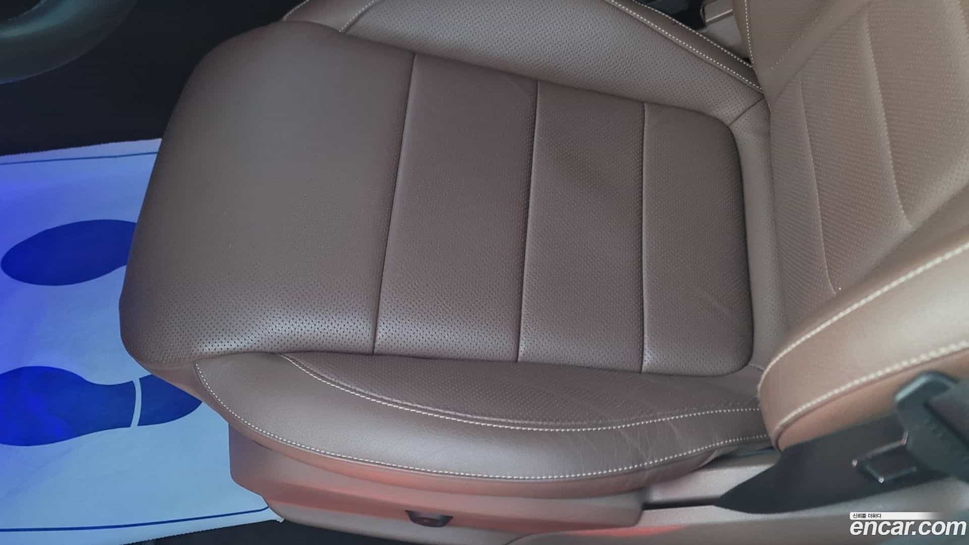 E-Class Mercedes-Benz 2023.5-INNER-010