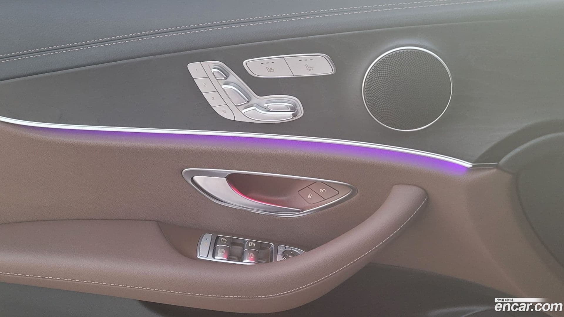 Main__Slider__Photo:E-Class Mercedes-Benz 2023.5-15