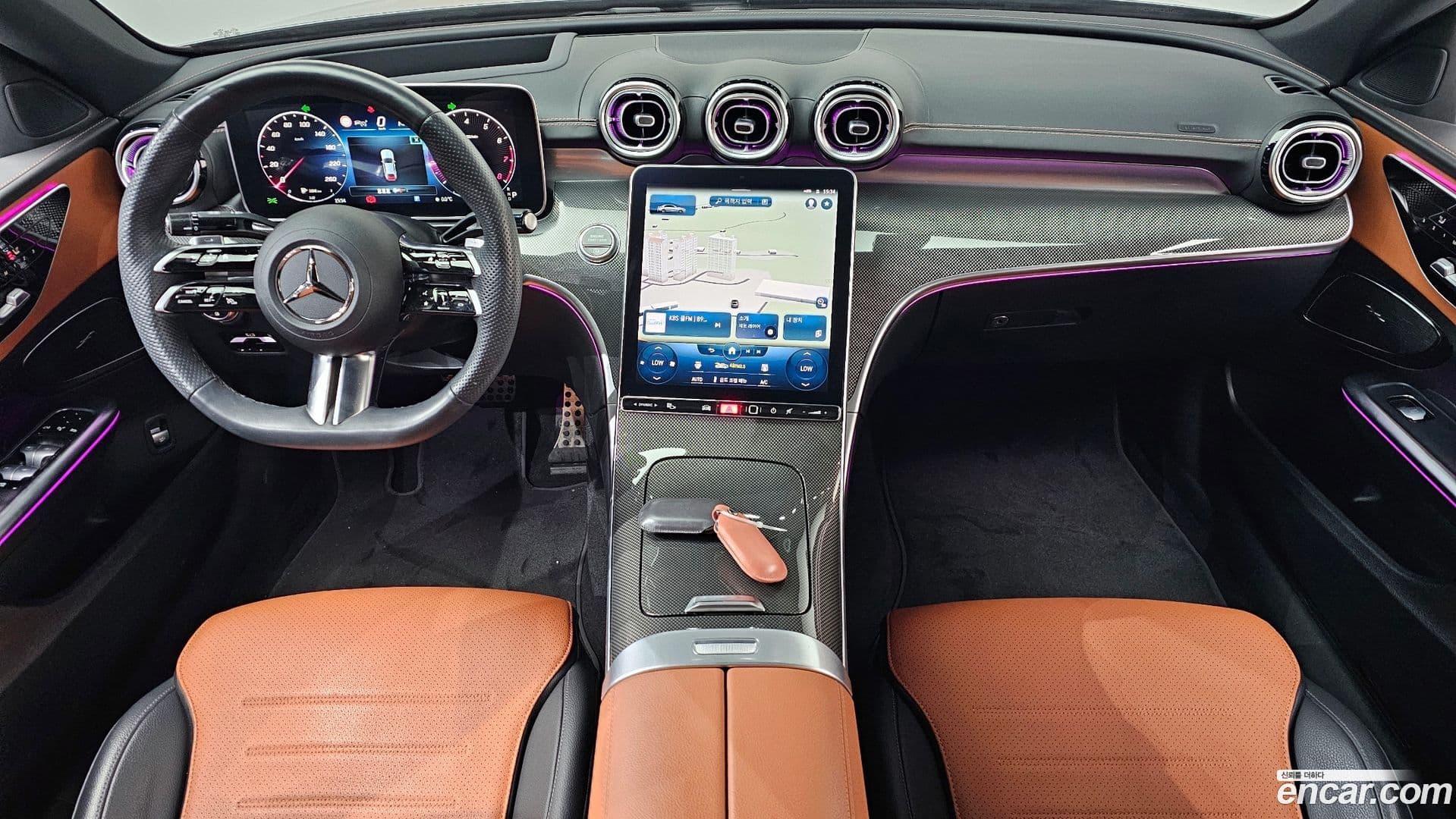 Main__Slider__Photo:C-Class Mercedes-Benz 2023.2-6