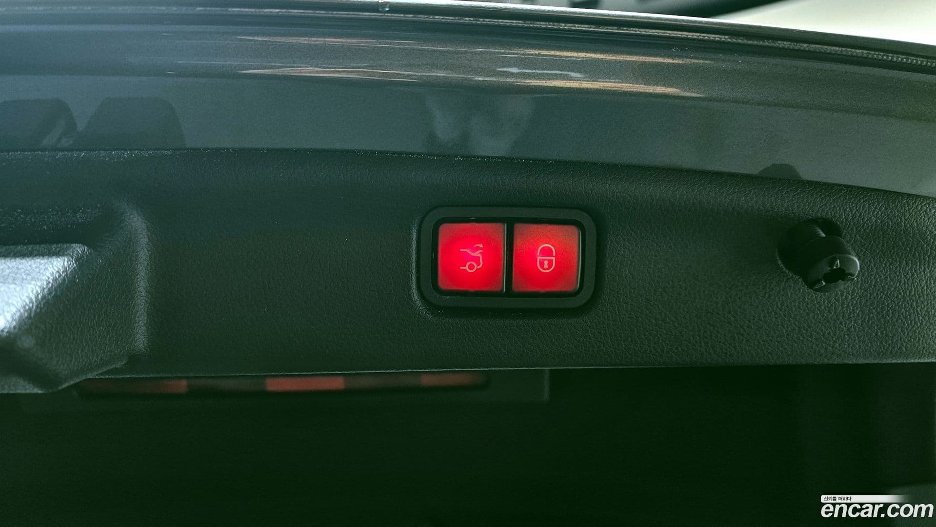 Main__Slider__Photo:C-Class Mercedes-Benz 2023.2-19