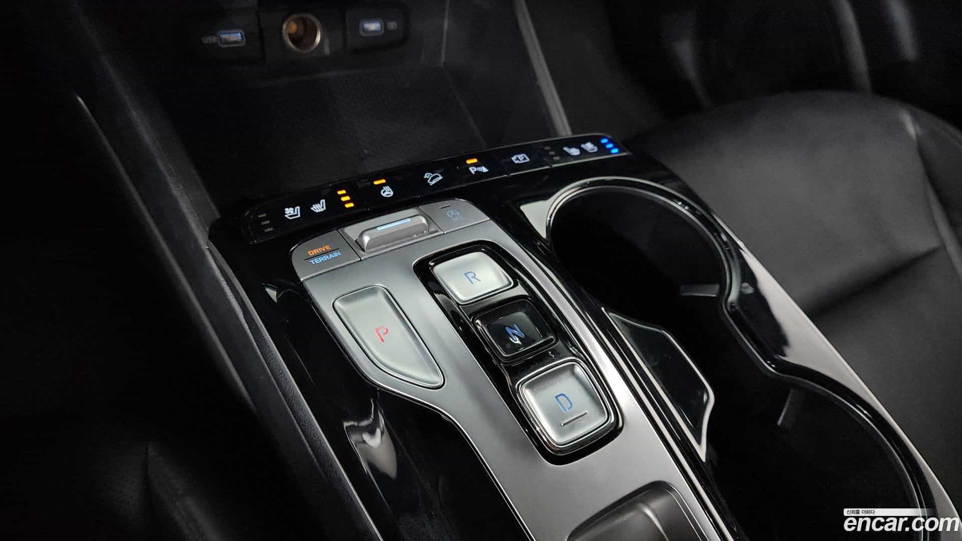 Tucson Hyundai 2021.1-INNER-009