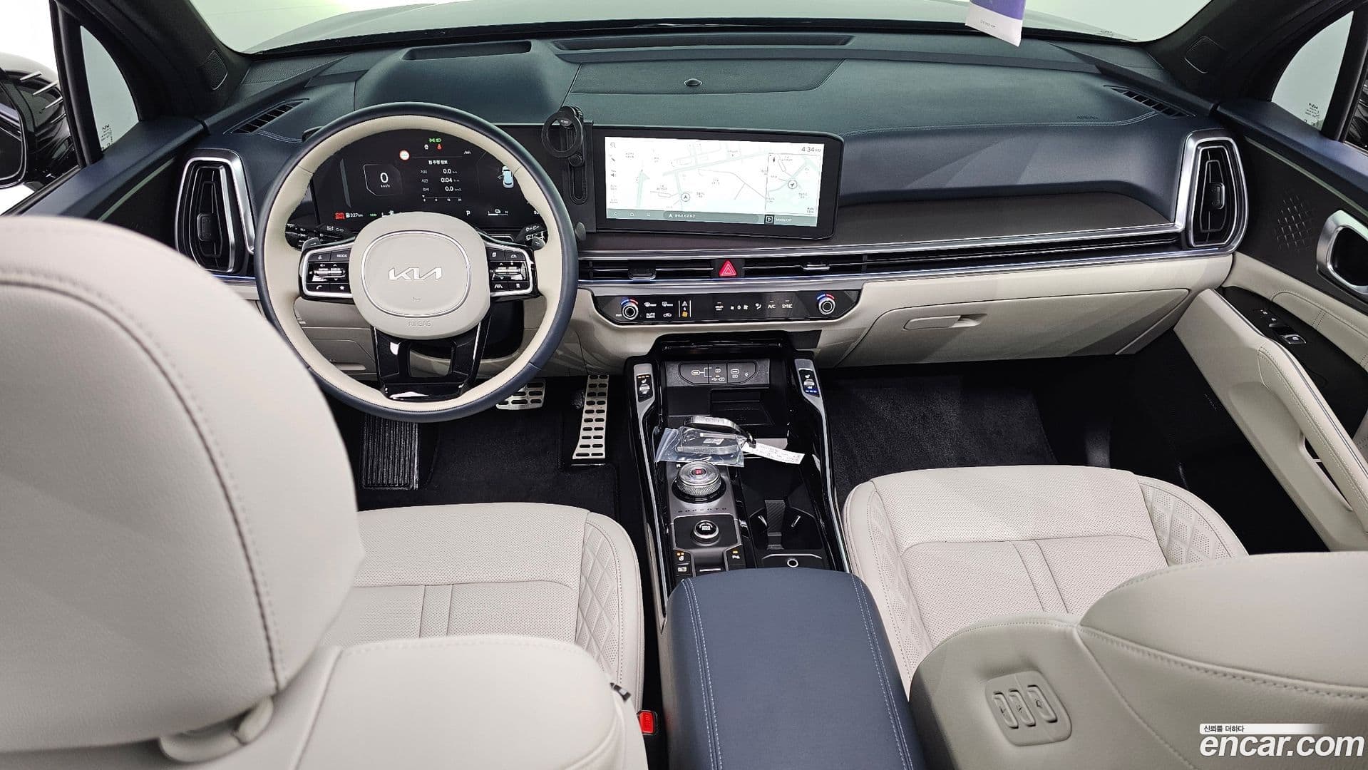 Main__Slider__Photo:Sorento Kia 2025.2-6