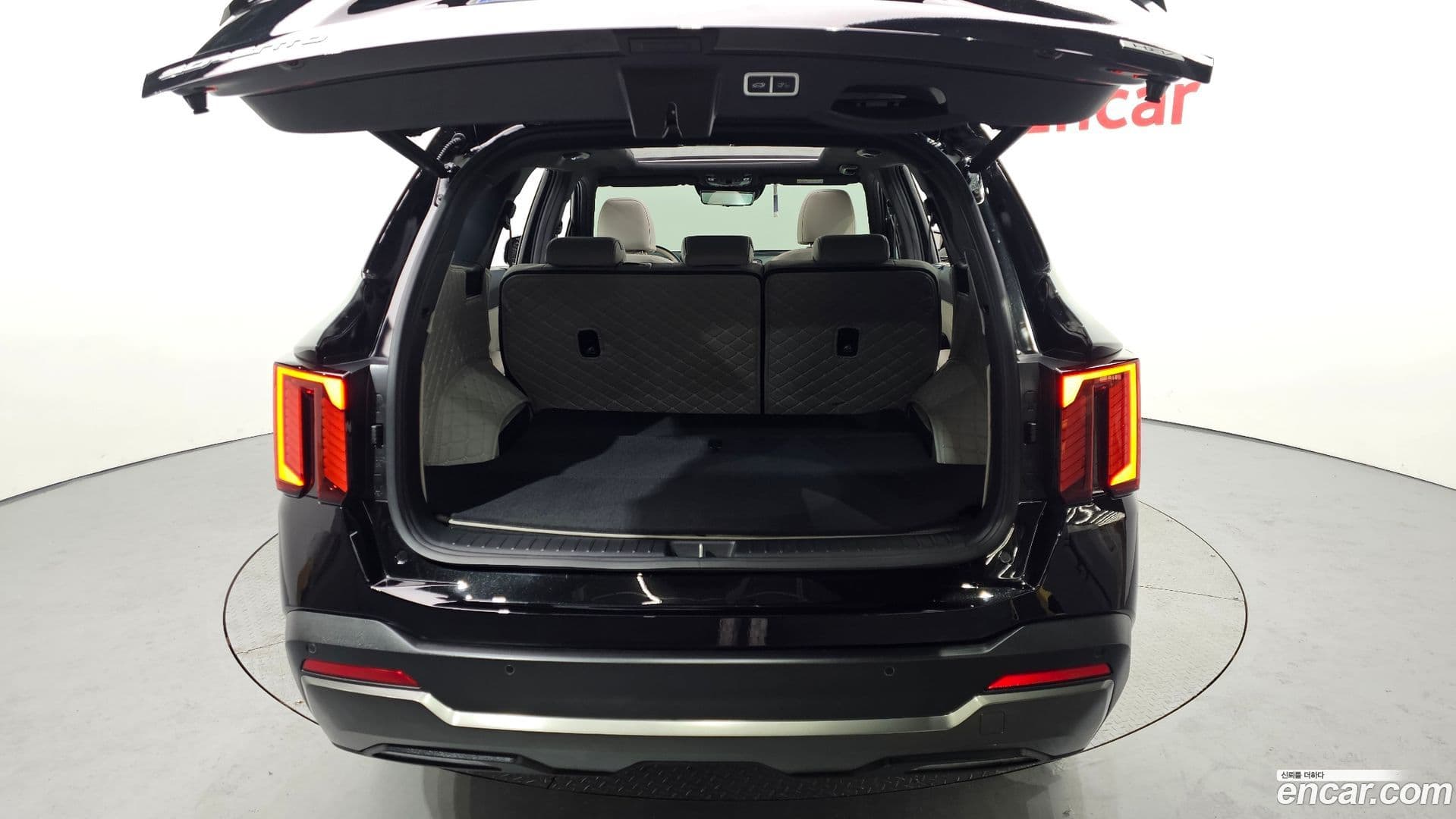 Main__Slider__Photo:Sorento Kia 2025.2-19