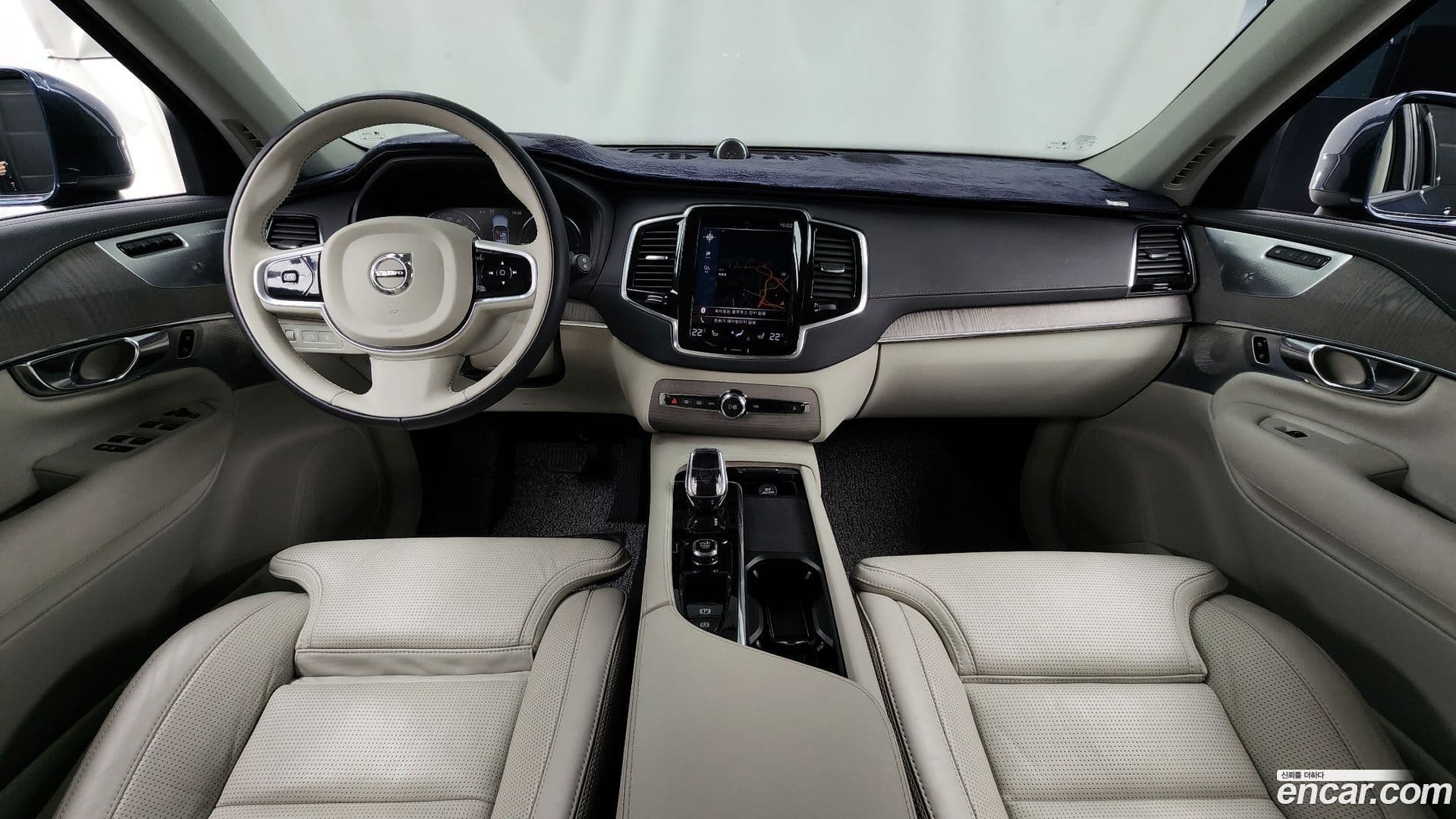 Main__Slider__Photo:XC90 Volvo 2022.4-6