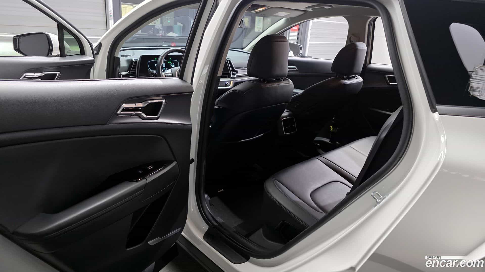 Sportage Kia 2023.8-OPTION-015