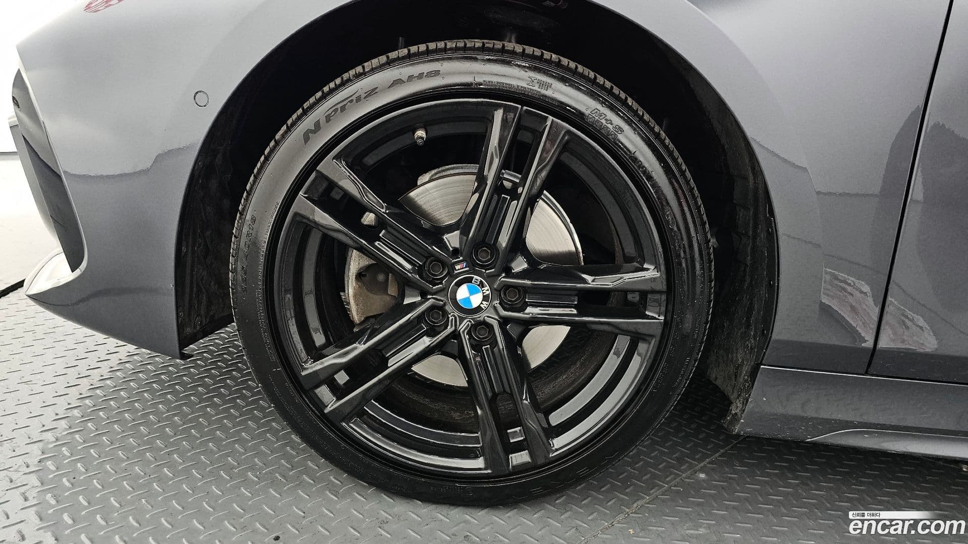 Main__Slider__Photo:1-Series BMW 2020.1-4