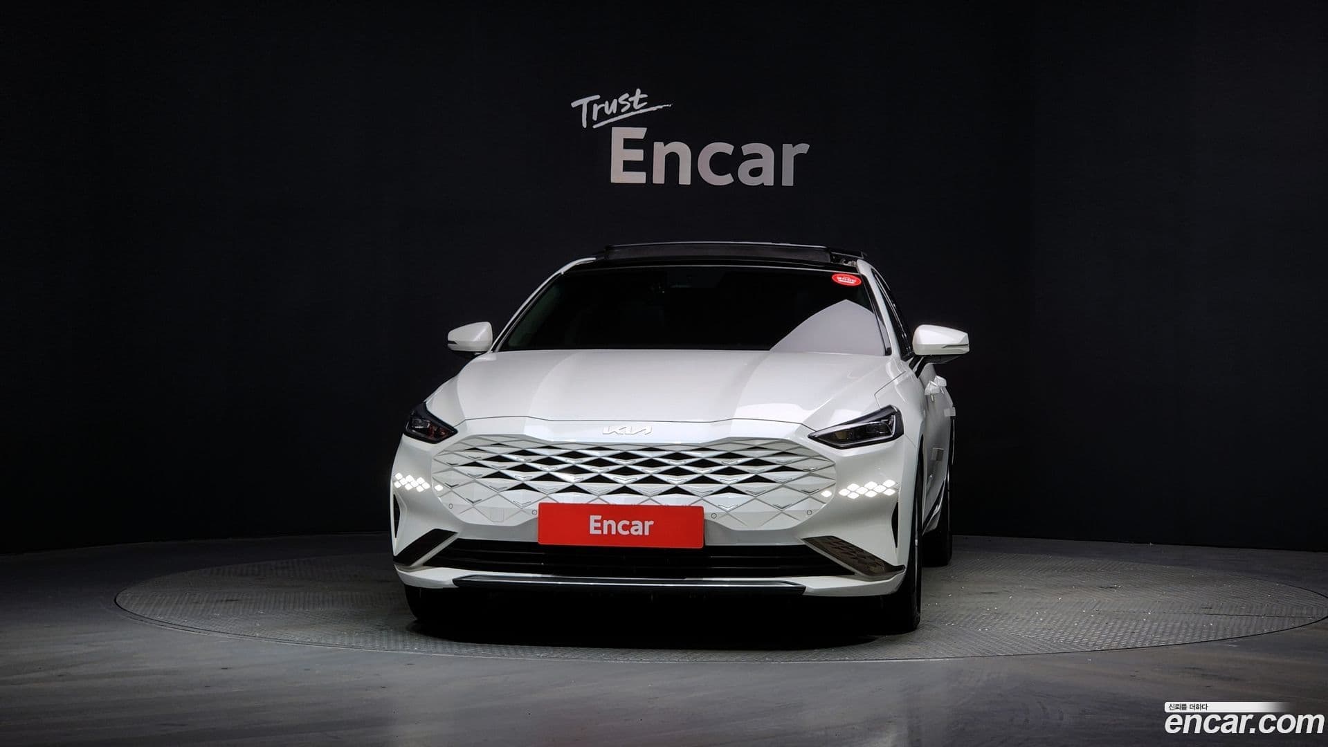 Main__Slider__Photo:K8 Kia 2021.9-2