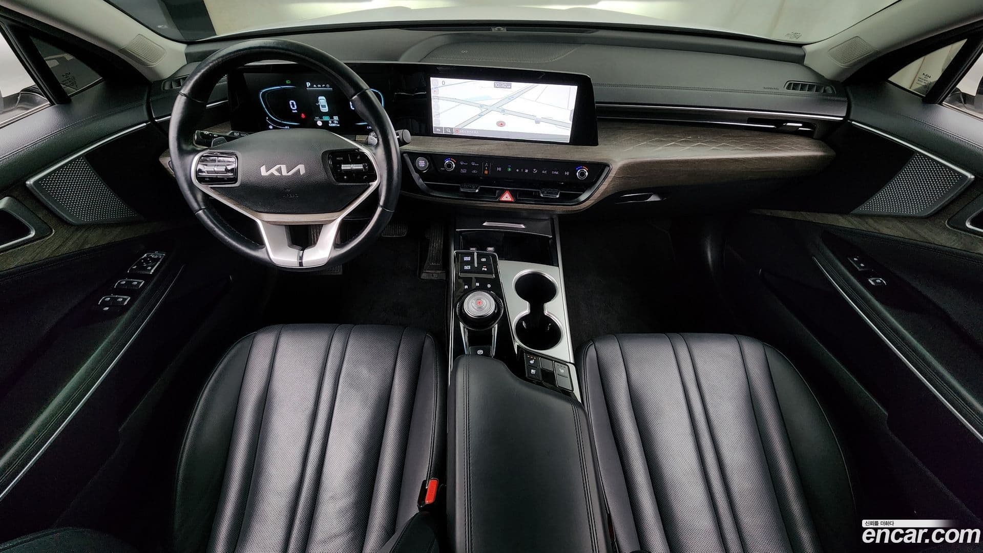 Main__Slider__Photo:K8 Kia 2021.9-6