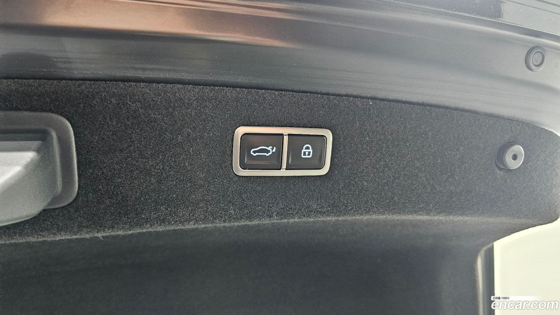 Main__Slider__Photo:G90 Genesis 2022.4-19