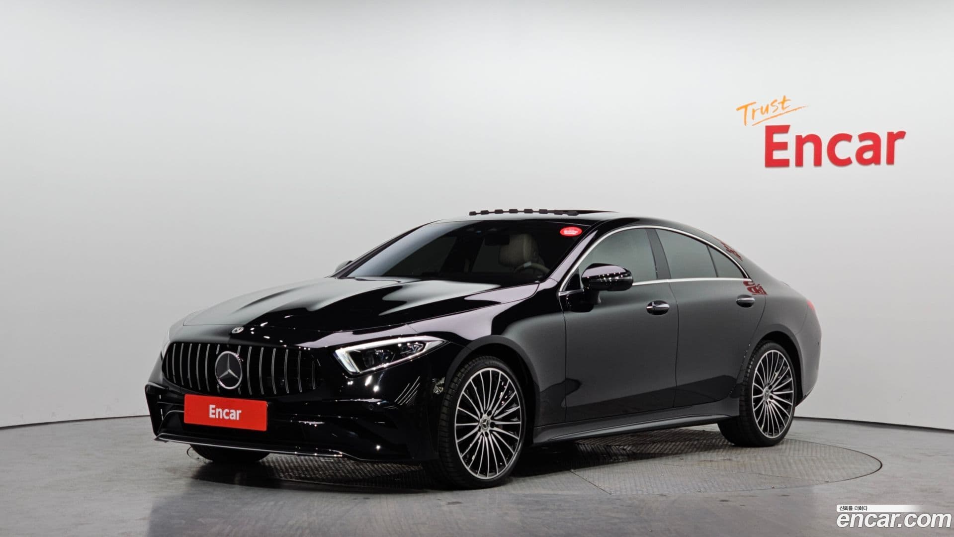 Main__Slider__Photo:CLS-Class Mercedes-Benz 2023.10-0