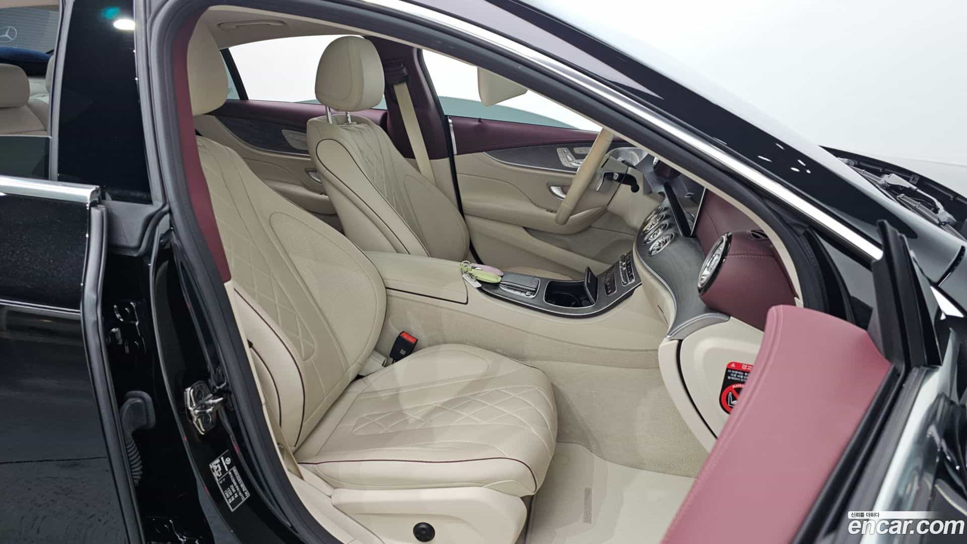 CLS-Class Mercedes-Benz 2023.10-OPTION-015