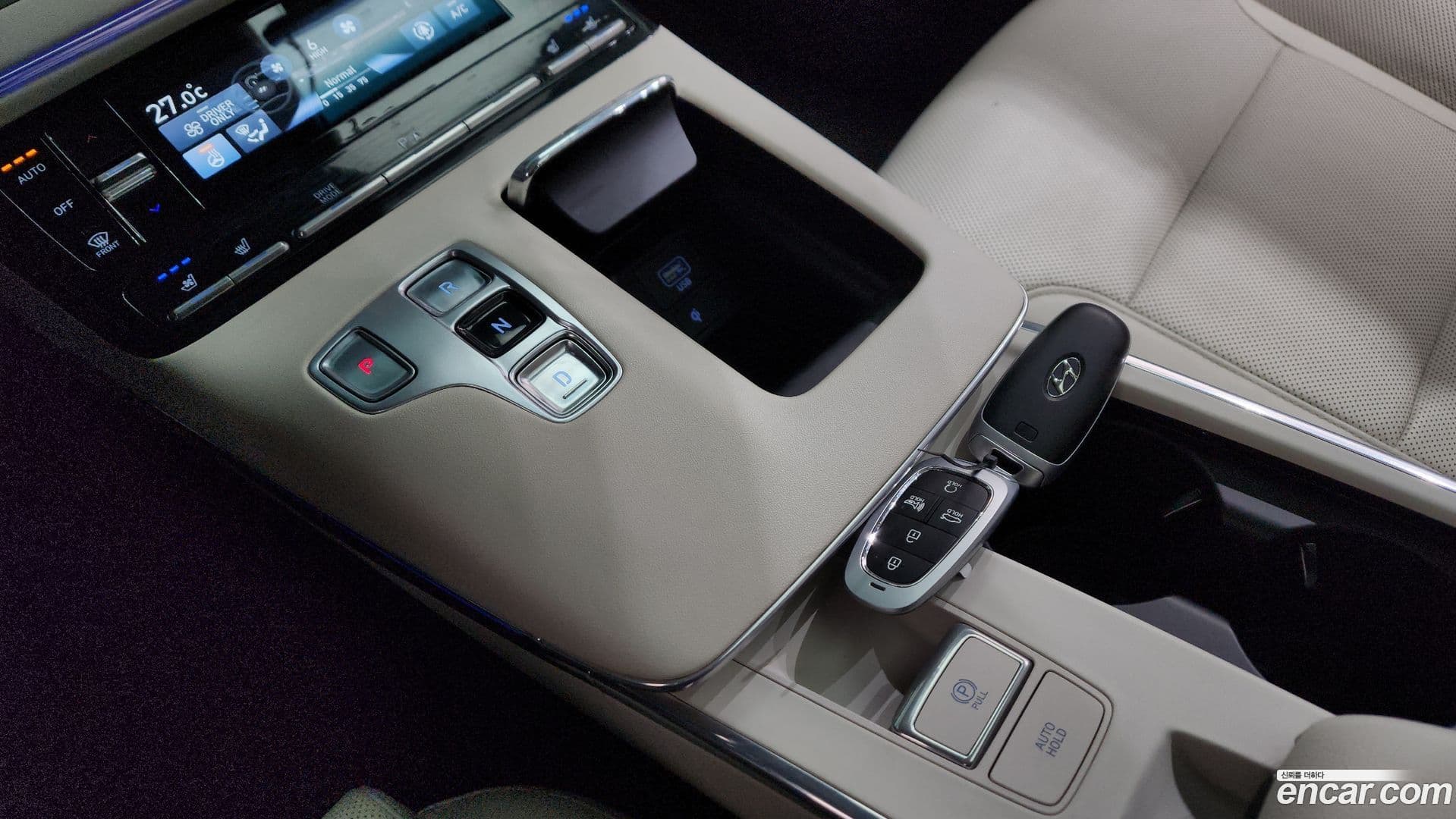 Main__Slider__Photo:Grandeur Hyundai 2022.2-8