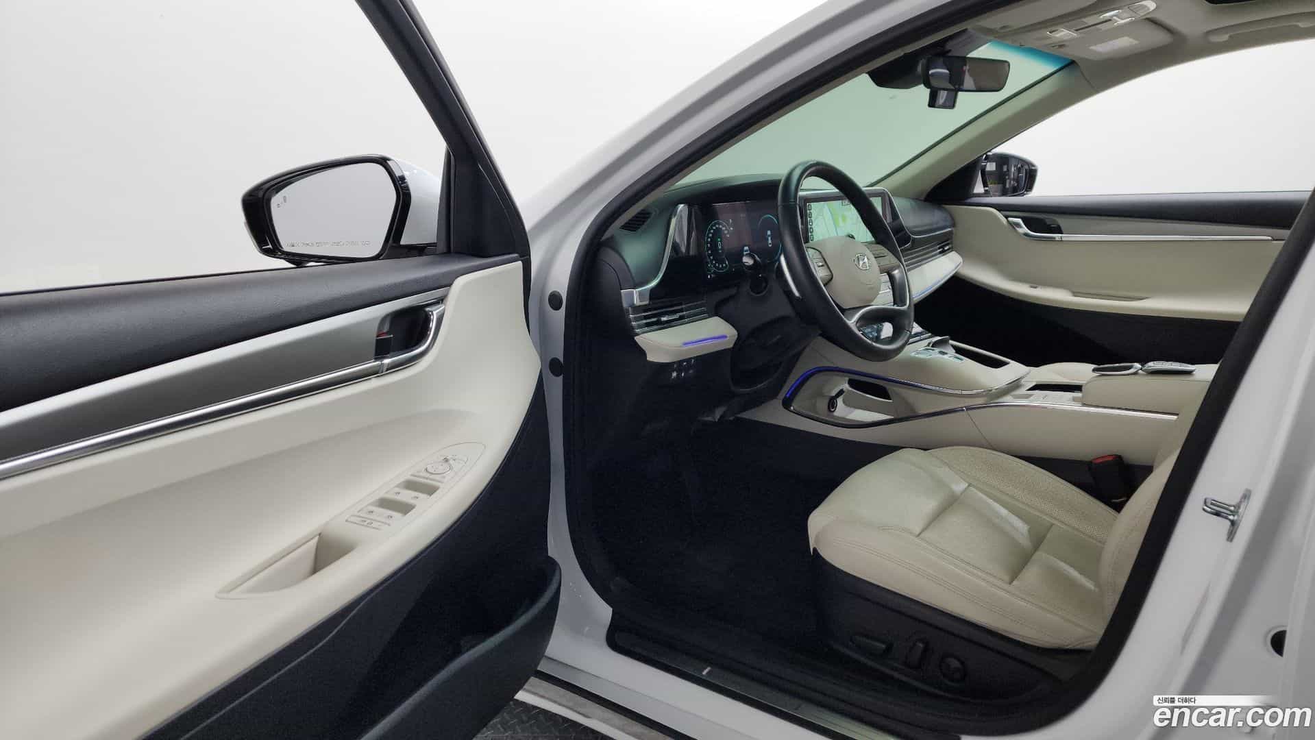 Grandeur Hyundai 2022.2-INNER-010