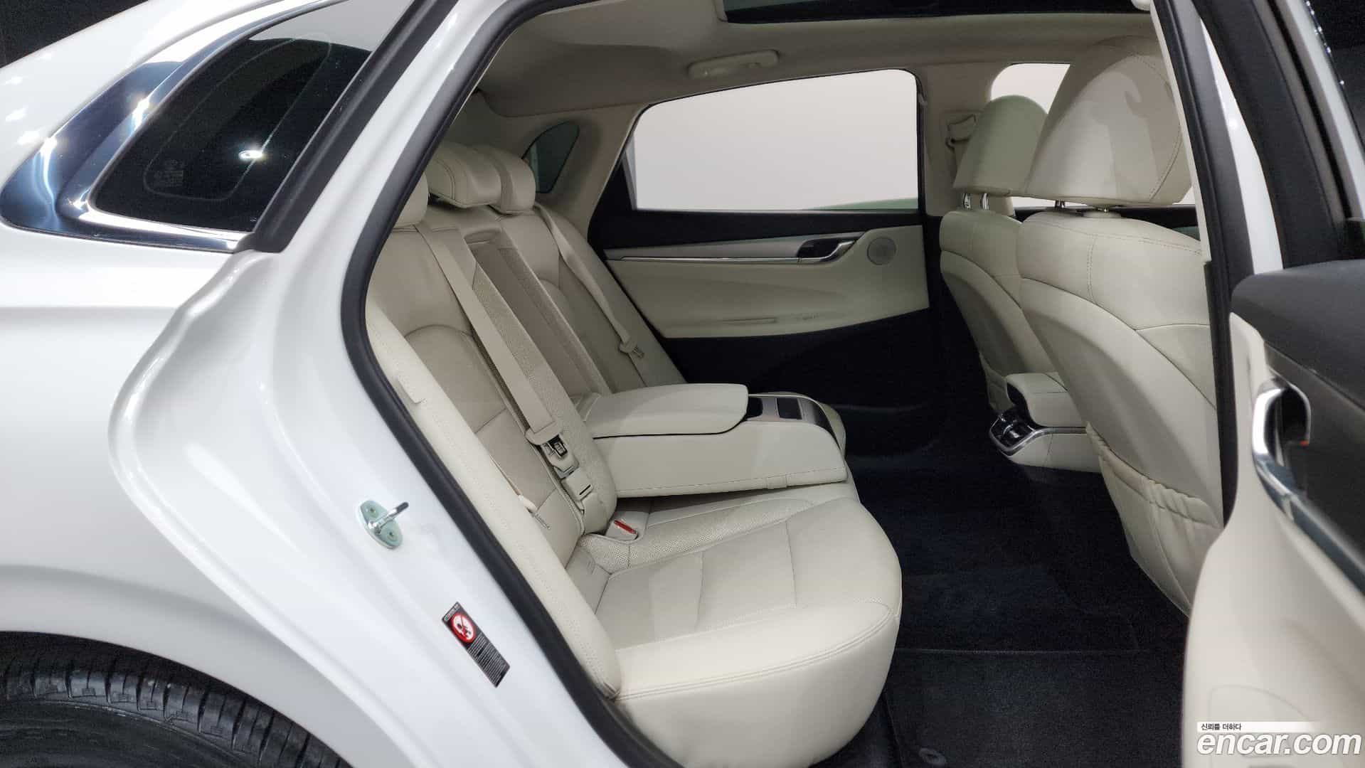 Grandeur Hyundai 2022.2-OPTION-016