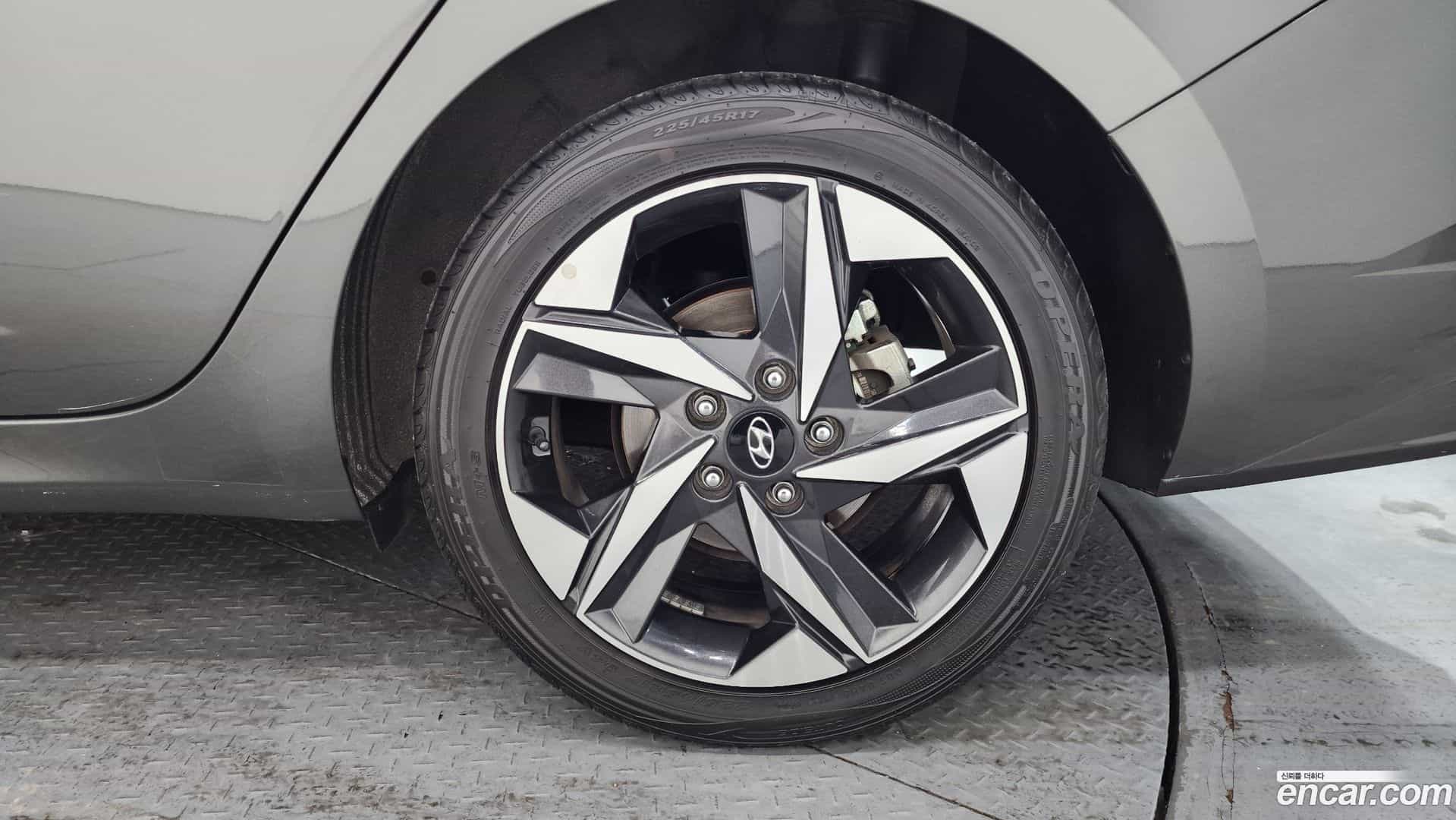 AVANTE Hyundai 2020.5-OUTER-005