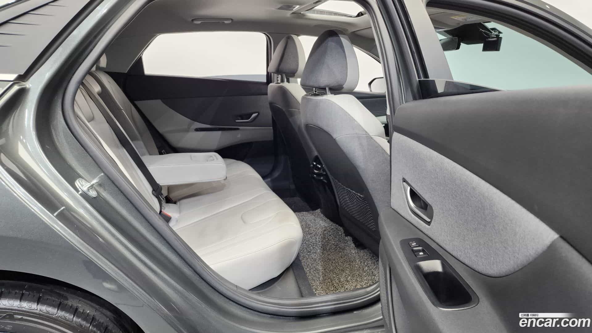 AVANTE Hyundai 2020.5-OPTION-016