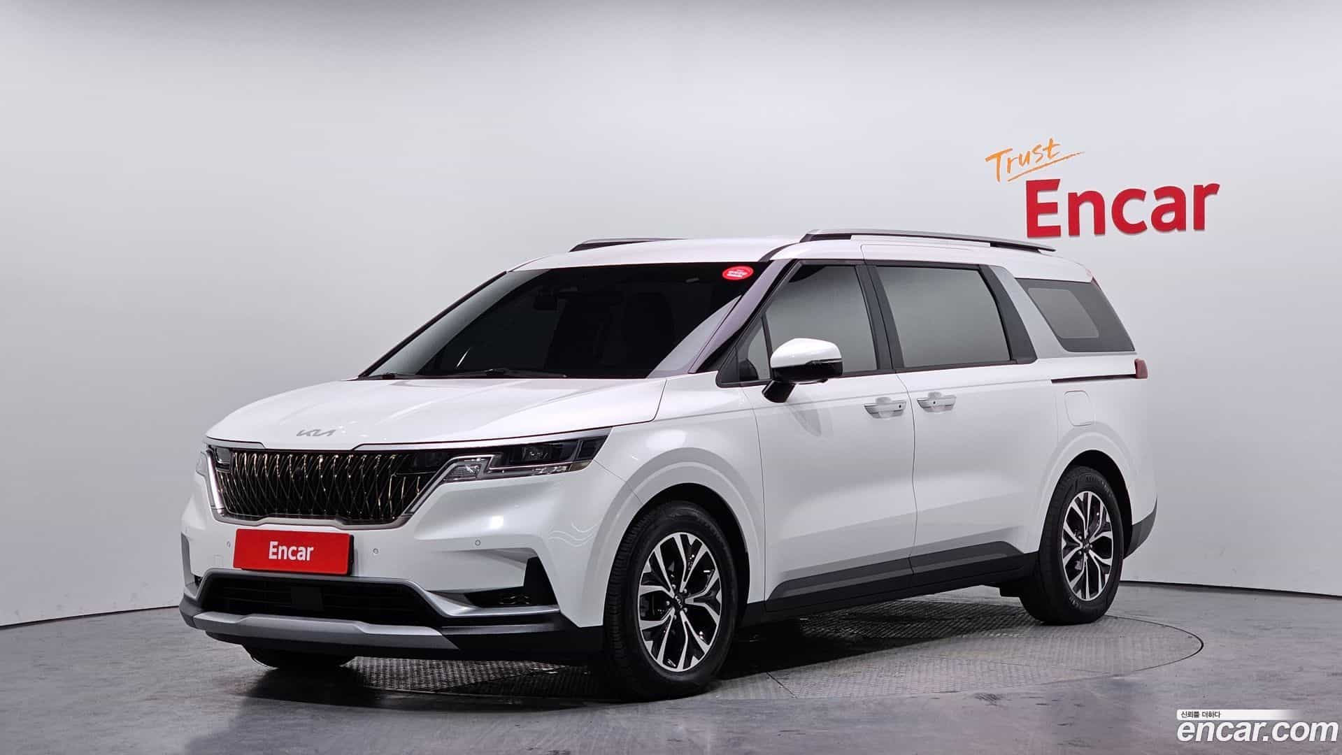 Canival Kia 2022.1-OUTER-001