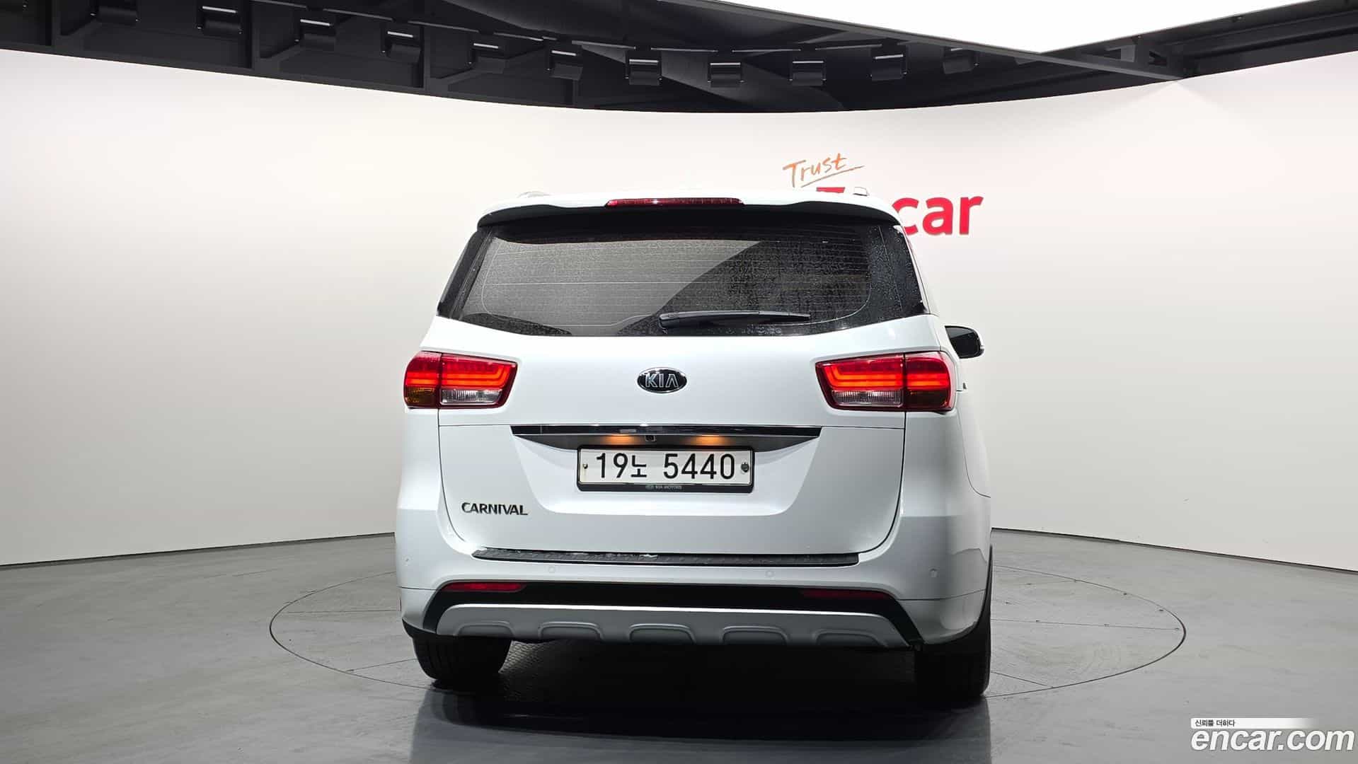 Canival Kia 2018.2-OUTER-004