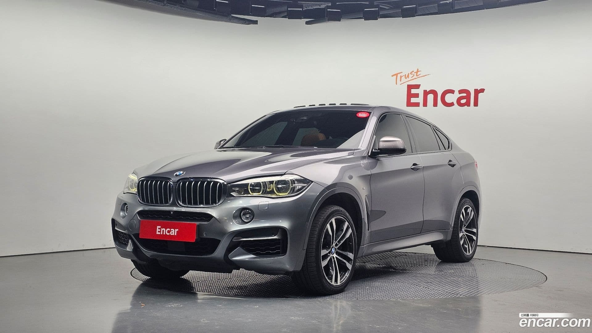 Main__Slider__Photo:X6 BMW 2015.8-0