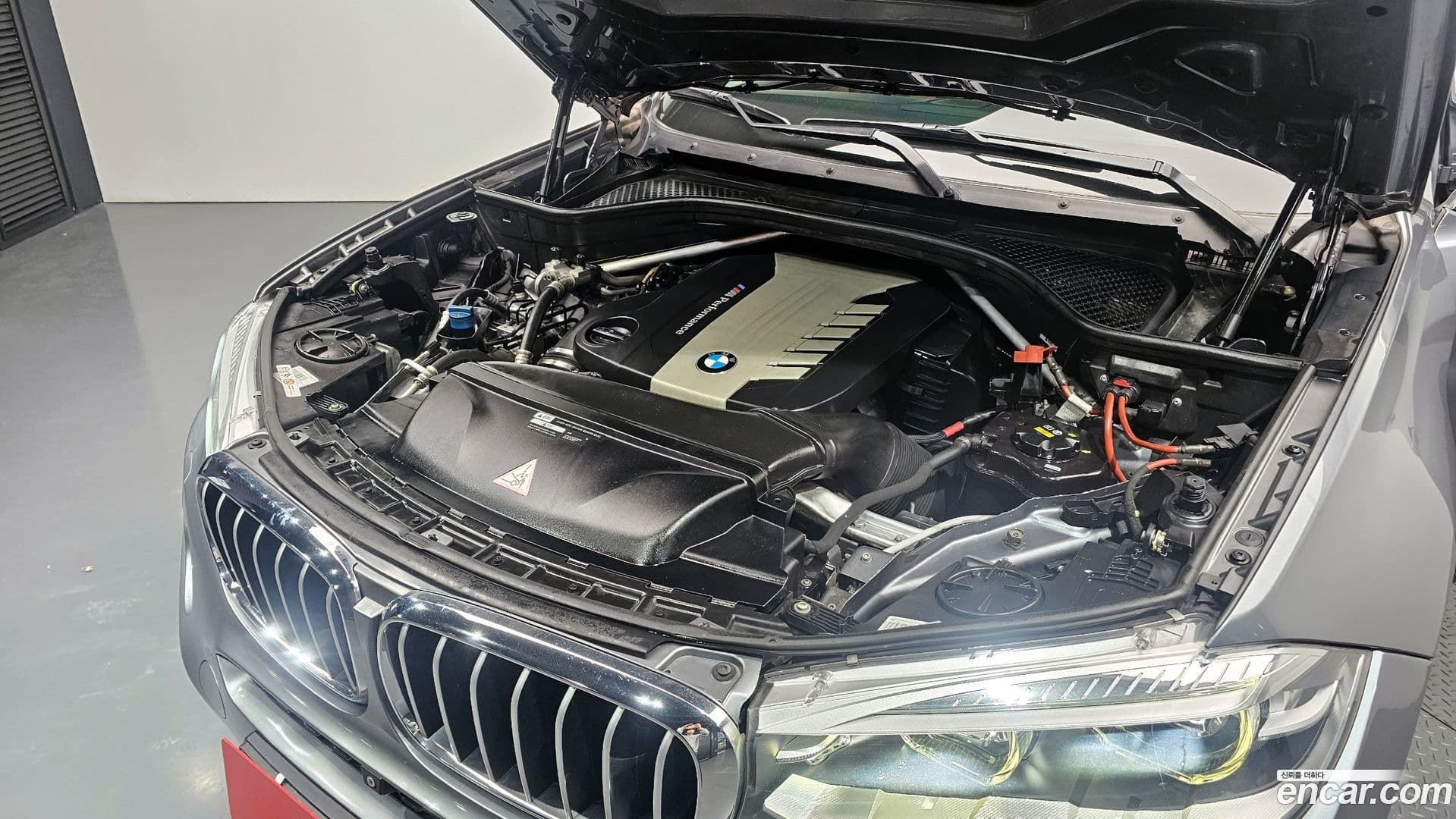 Main__Slider__Photo:X6 BMW 2015.8-5