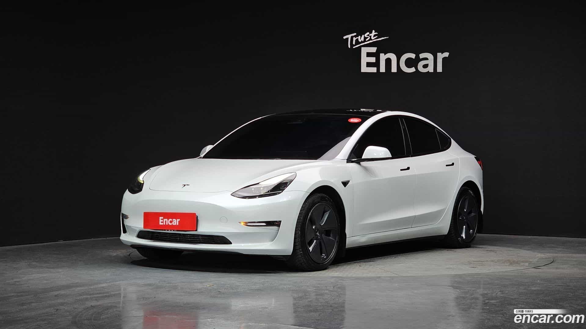 Model 3 Tesla 2022.5-OUTER-001