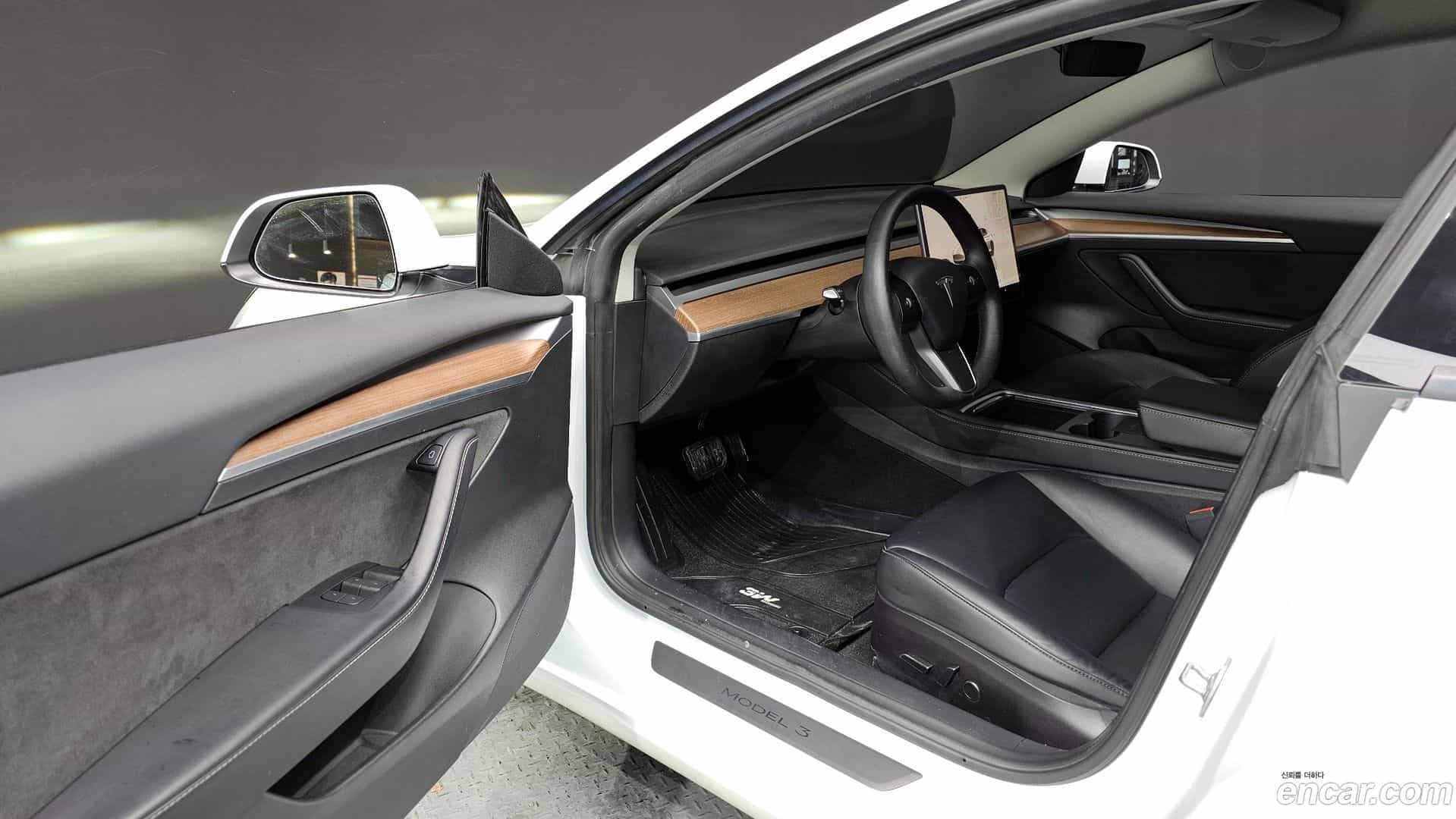 Model 3 Tesla 2022.5-INNER-010