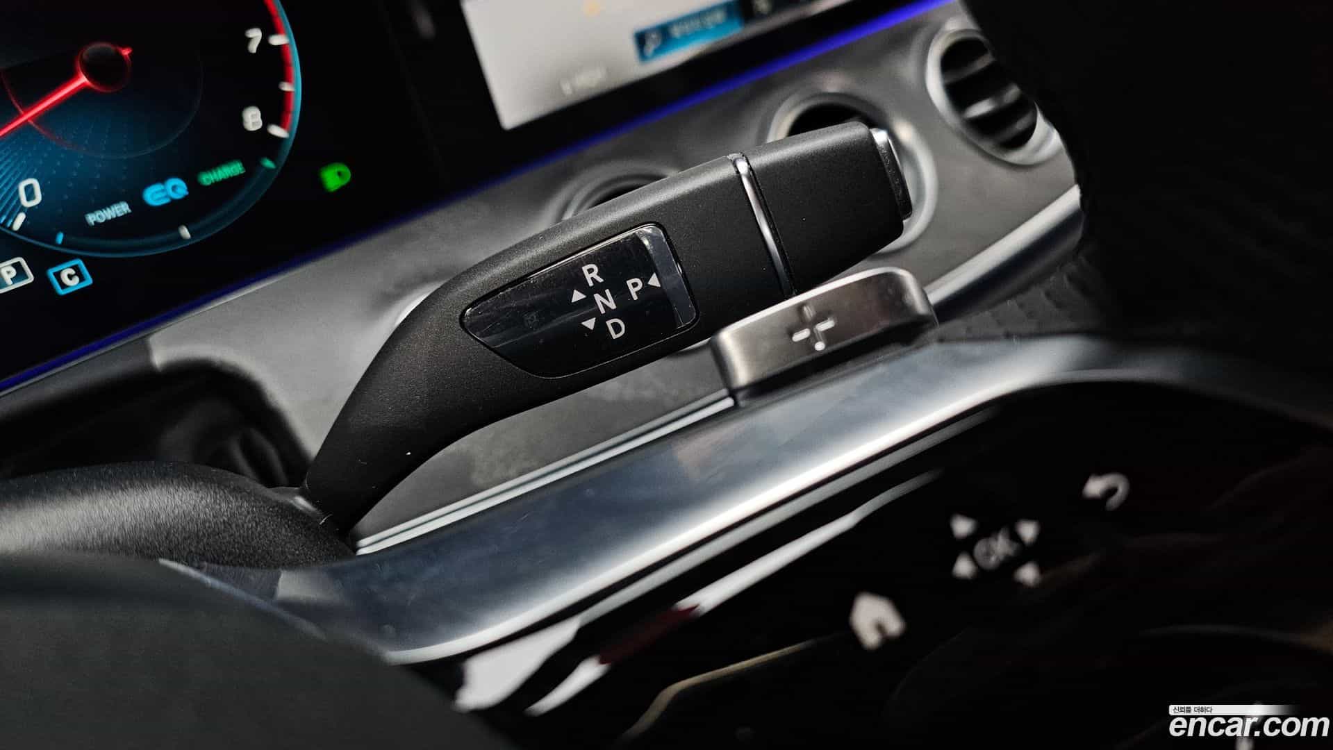 E-Class Mercedes-Benz 2022.2-INNER-009