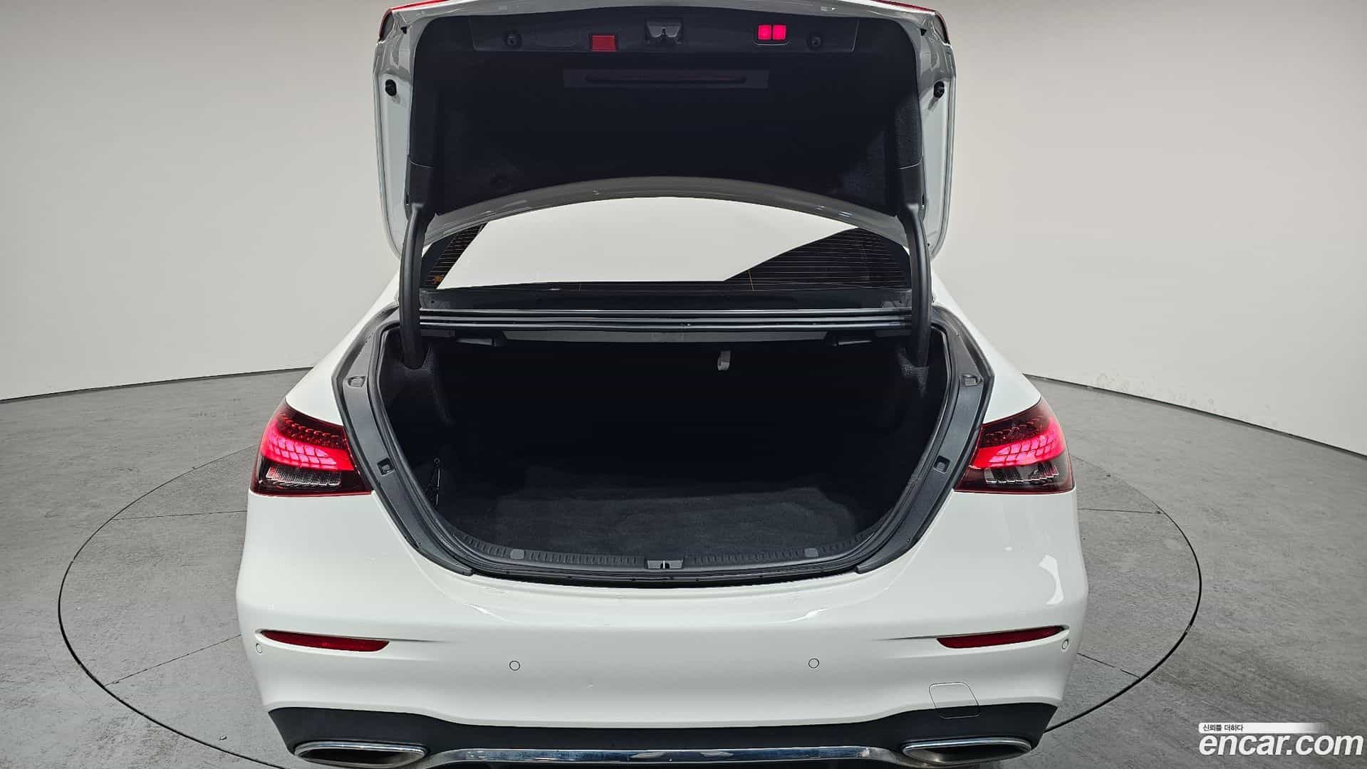 E-Class Mercedes-Benz 2022.2-OPTION-024