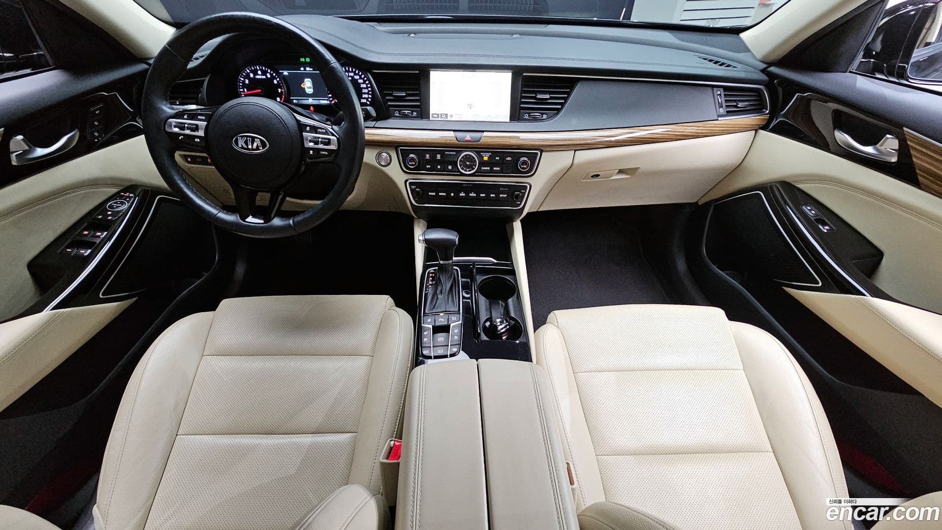 Main__Slider__Photo:K7 Kia 2018.2-6