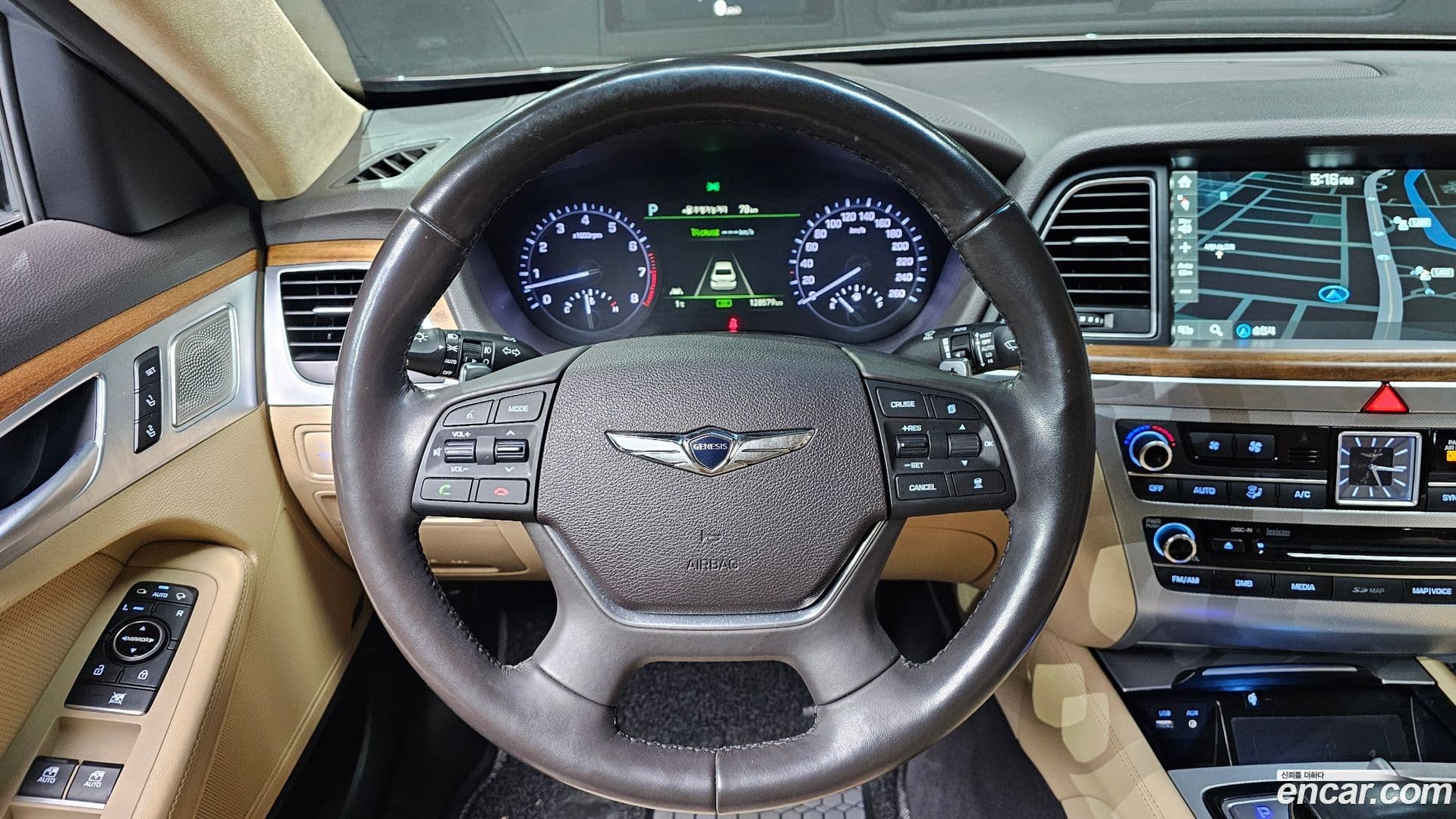 Main__Slider__Photo:G80 Genesis 2016.10-13