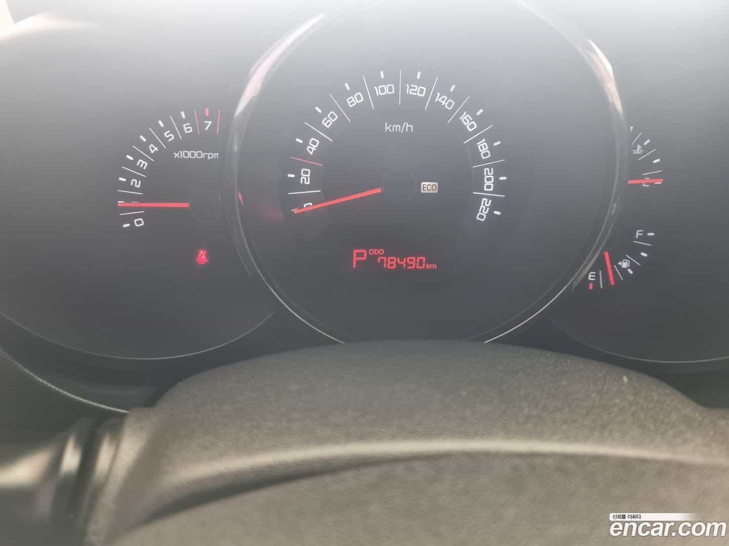 Soul Kia 2010.2-INNER-008