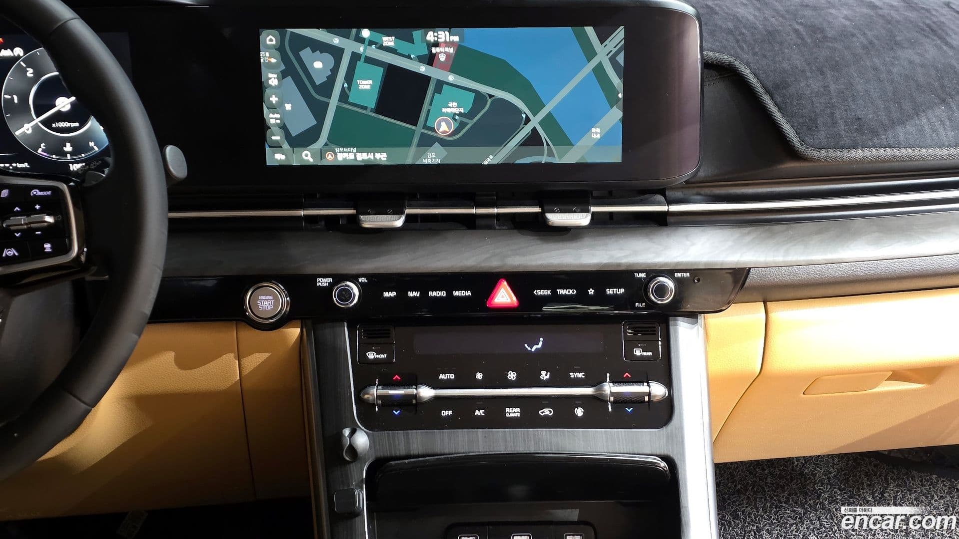 Main__Slider__Photo:Canival Kia 2021.0-13