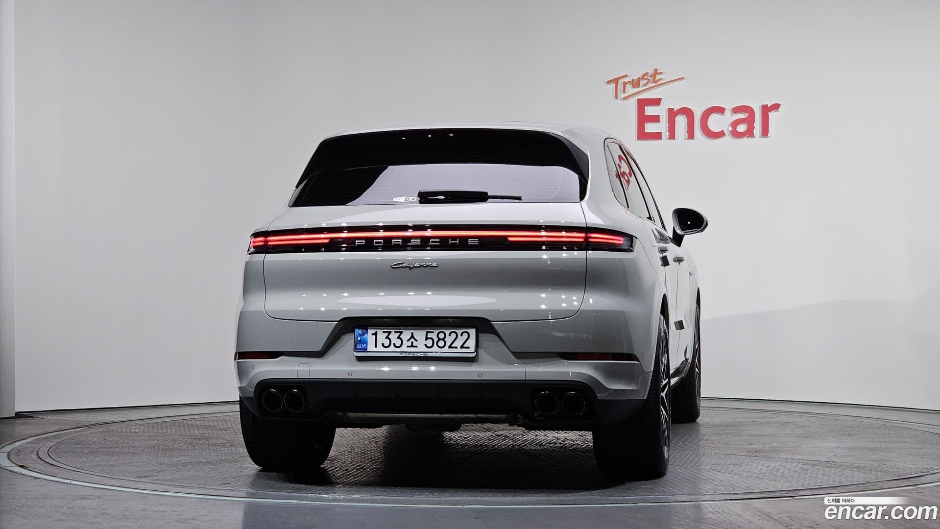 Main__Slider__Photo:Cayenne Porsche 2024.6-3