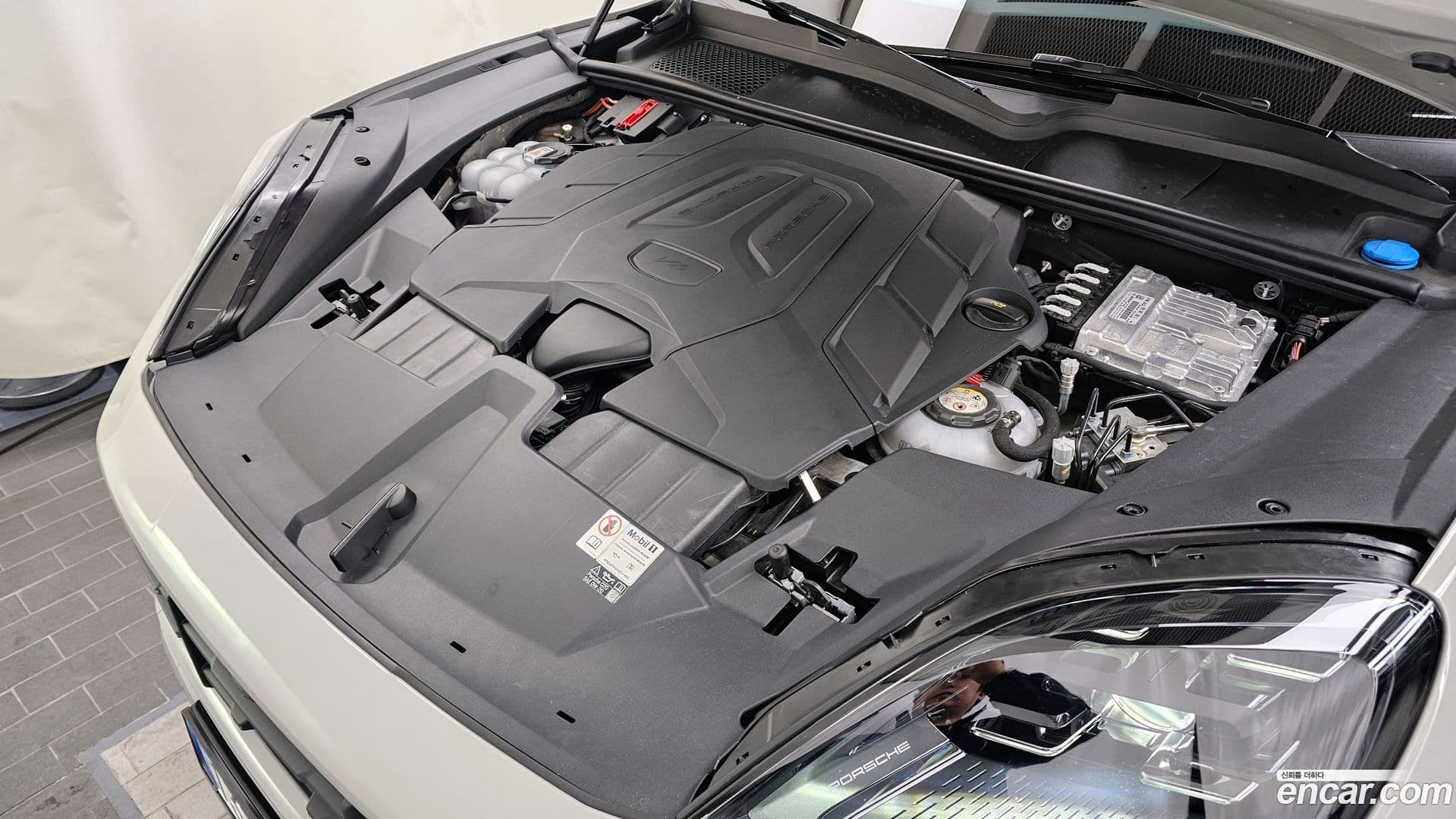 Main__Slider__Photo:Cayenne Porsche 2024.6-5