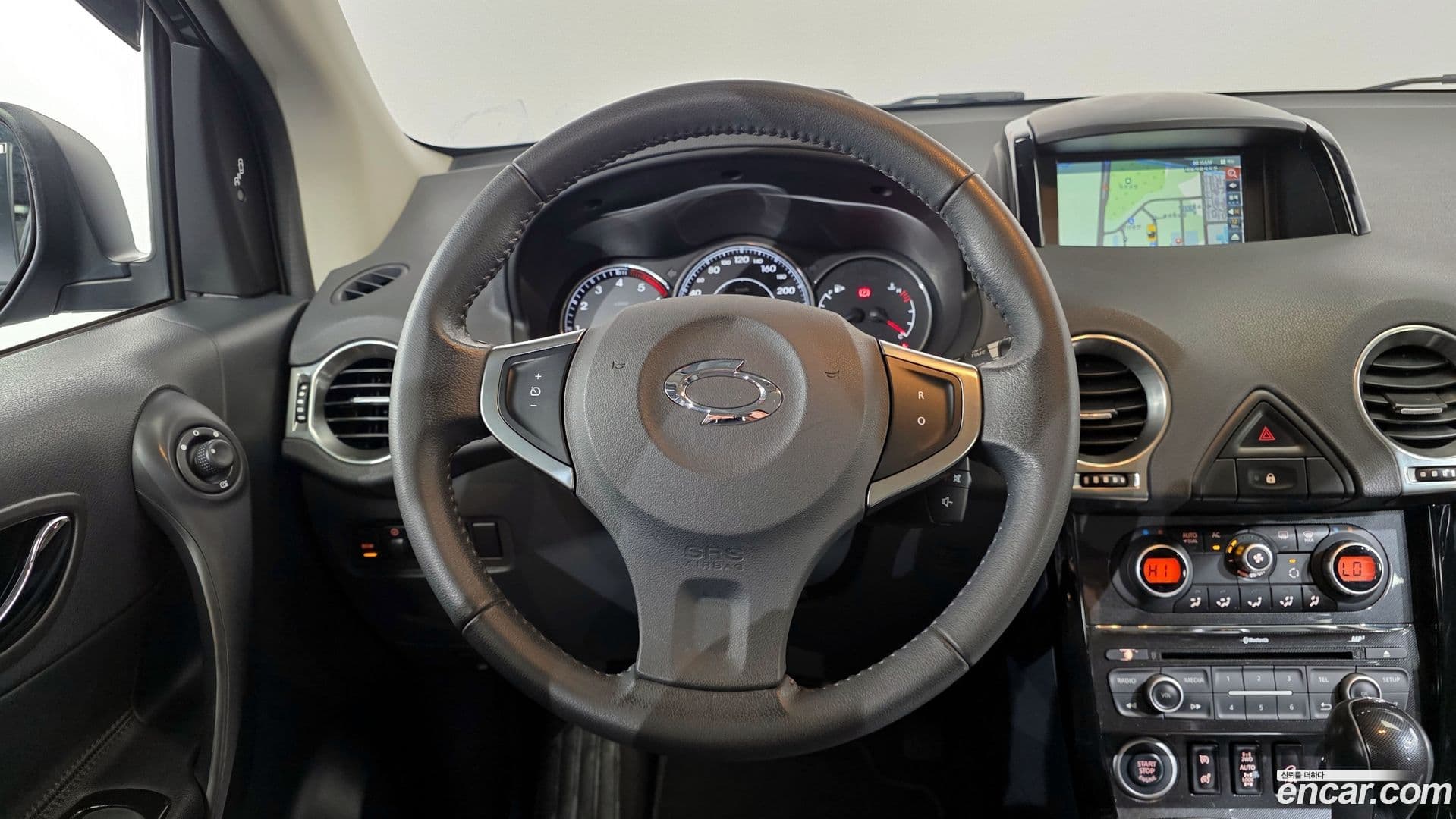 Main__Slider__Photo:QM5 Renault-KoreaSamsung 2013.11-12