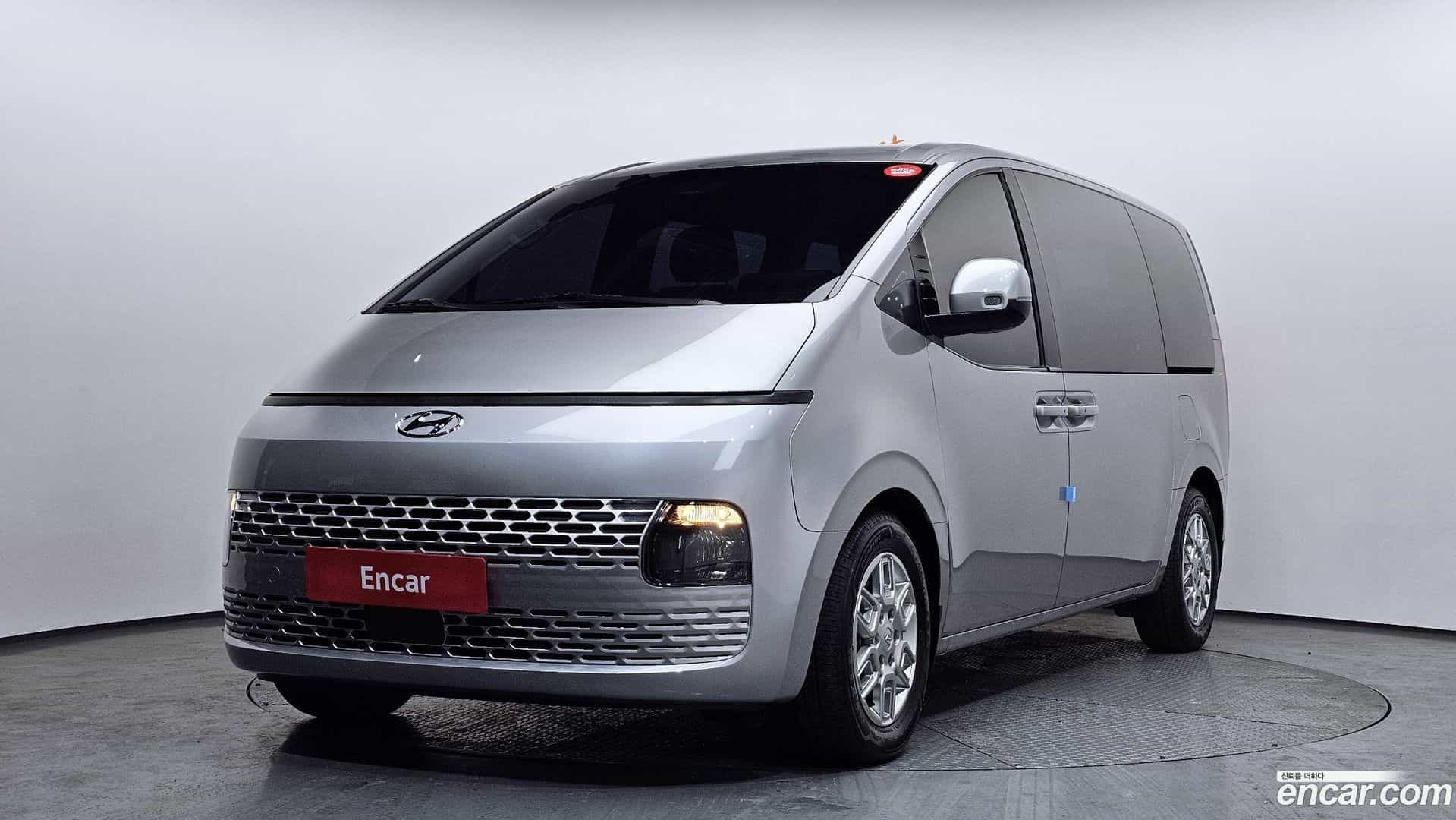 Staria Hyundai 2023.4-OUTER-001