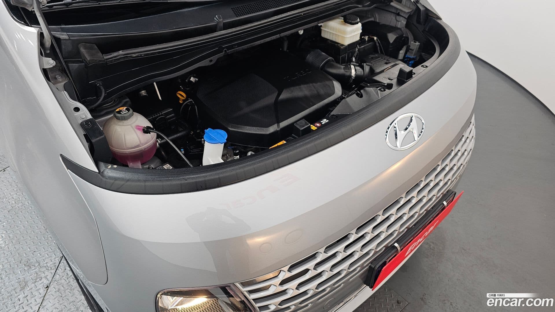 Main__Slider__Photo:Staria Hyundai 2023.4-5