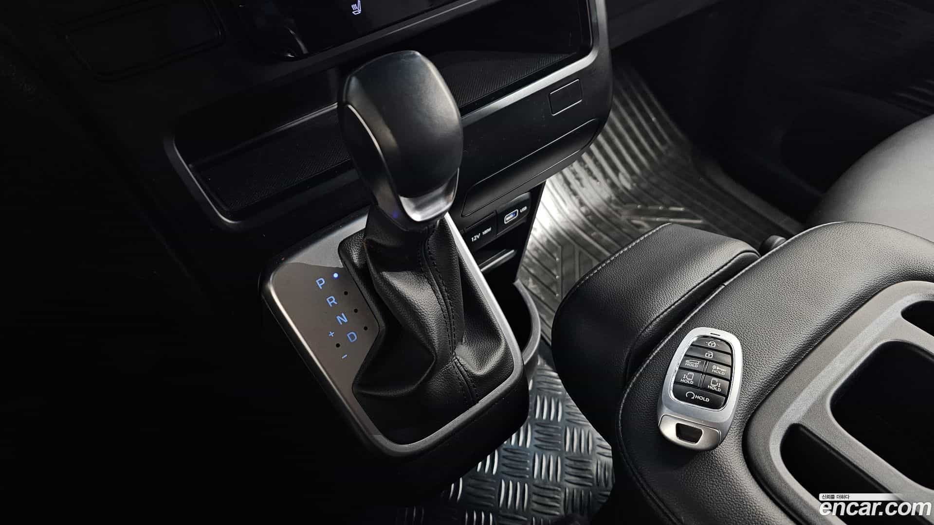 Staria Hyundai 2023.4-INNER-009