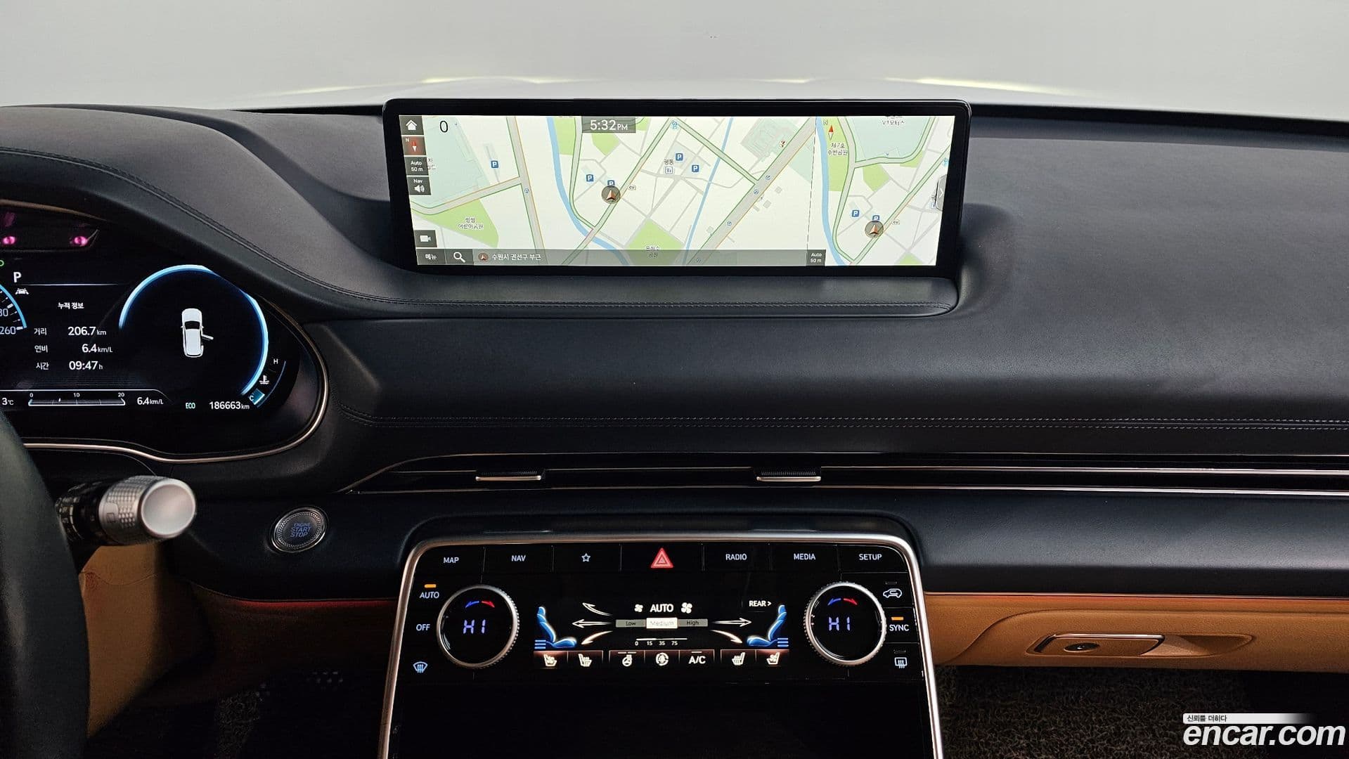 Main__Slider__Photo:GV80 Genesis 2021.7-13