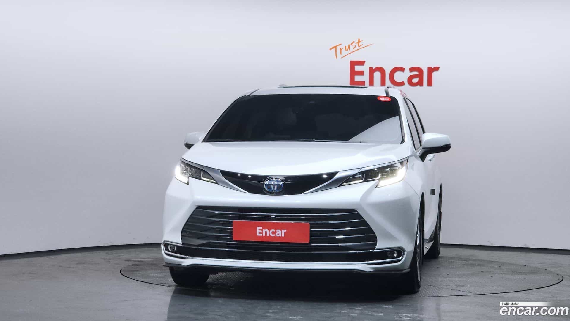 Sienna Toyota 2023.6-OUTER-003