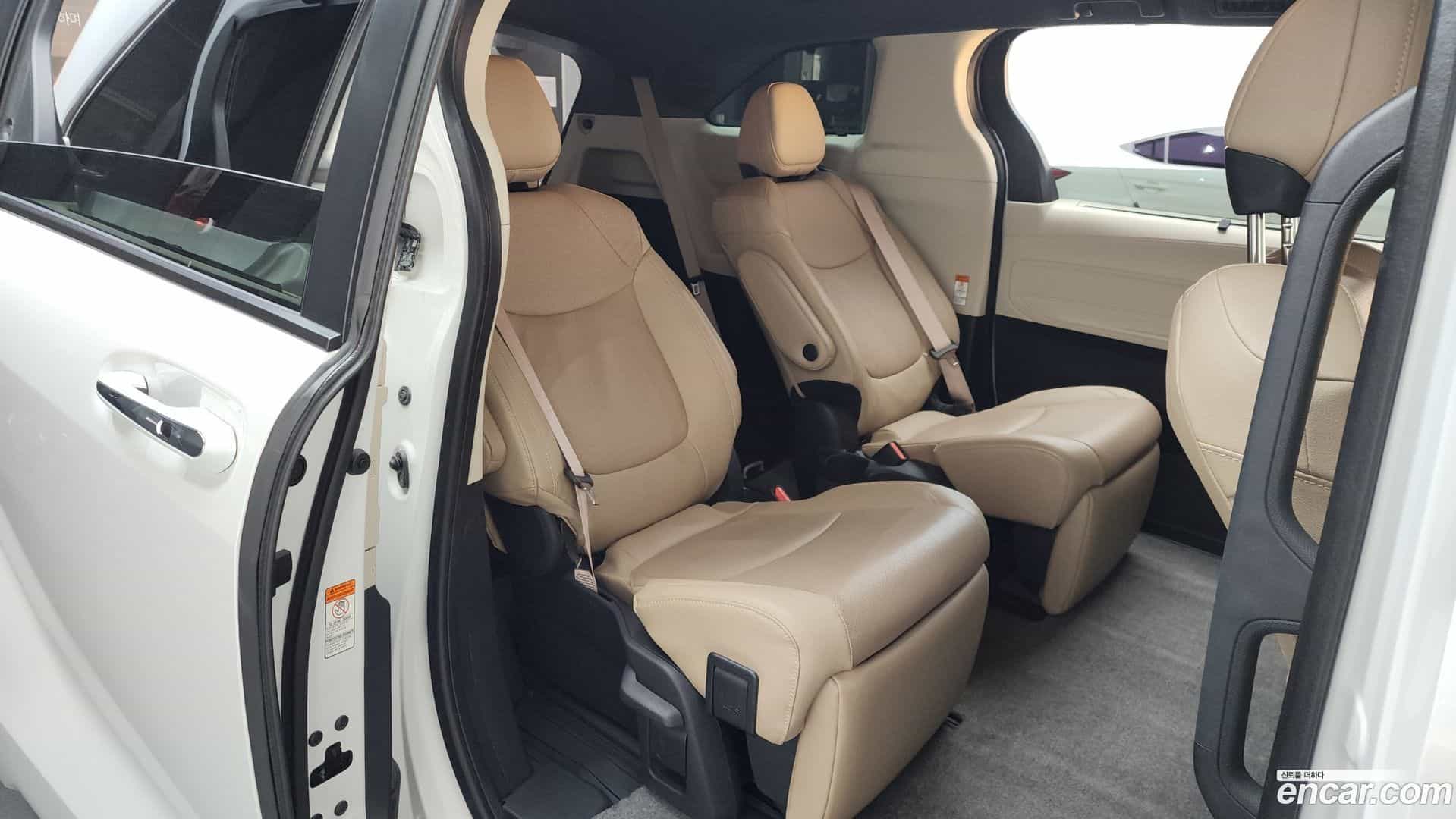 Sienna Toyota 2023.6-OPTION-016