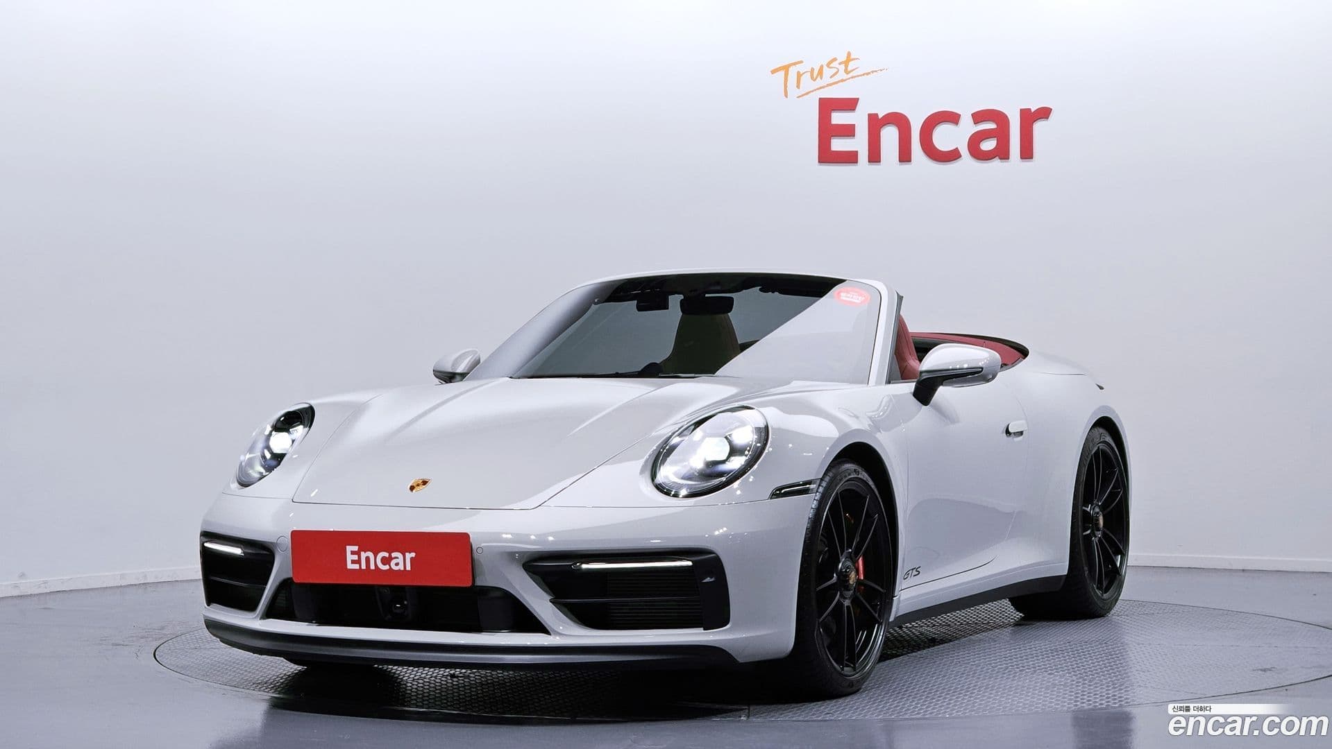 Main__Slider__Photo:911 Porsche 2023.6-0