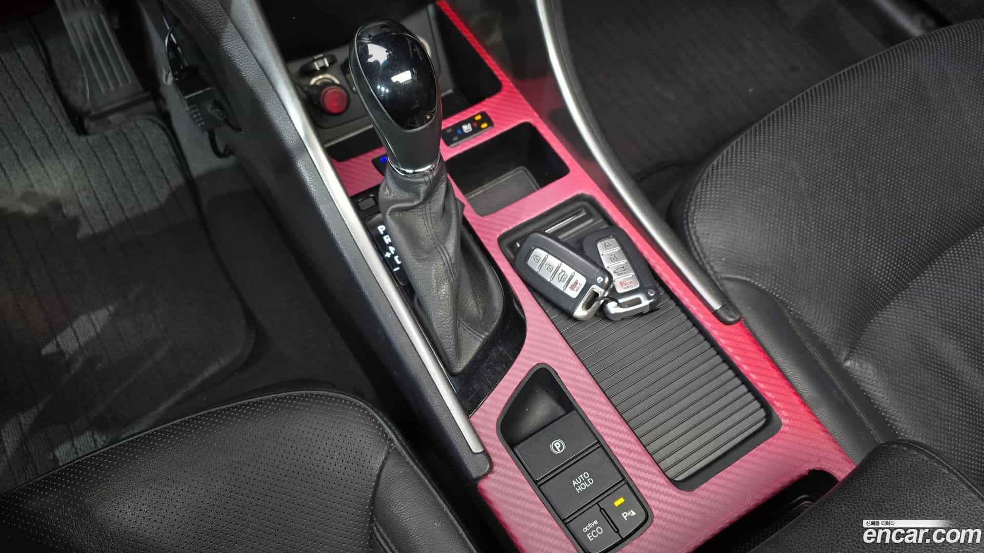 Sonata Hyundai 2014.5-INNER-009