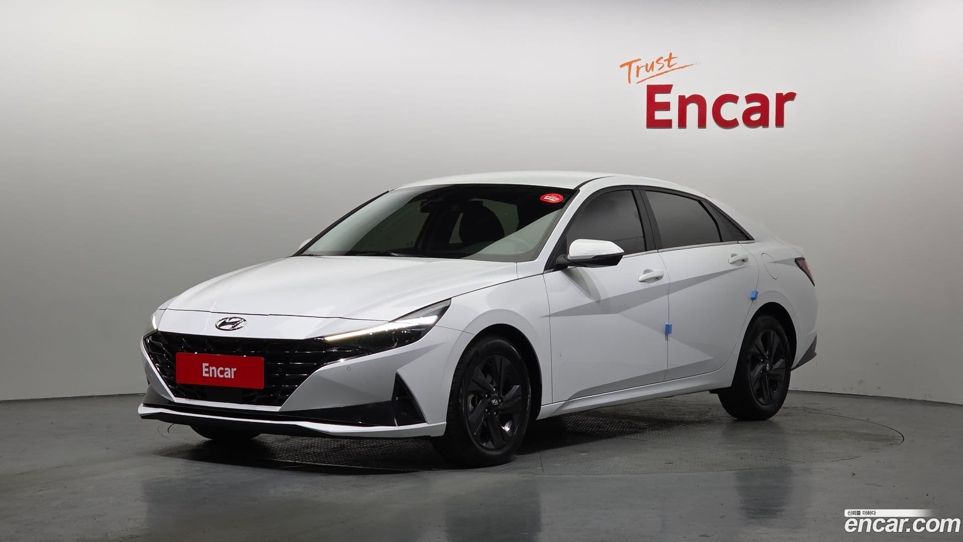 Main__Slider__Photo:AVANTE Hyundai 2021.8-0