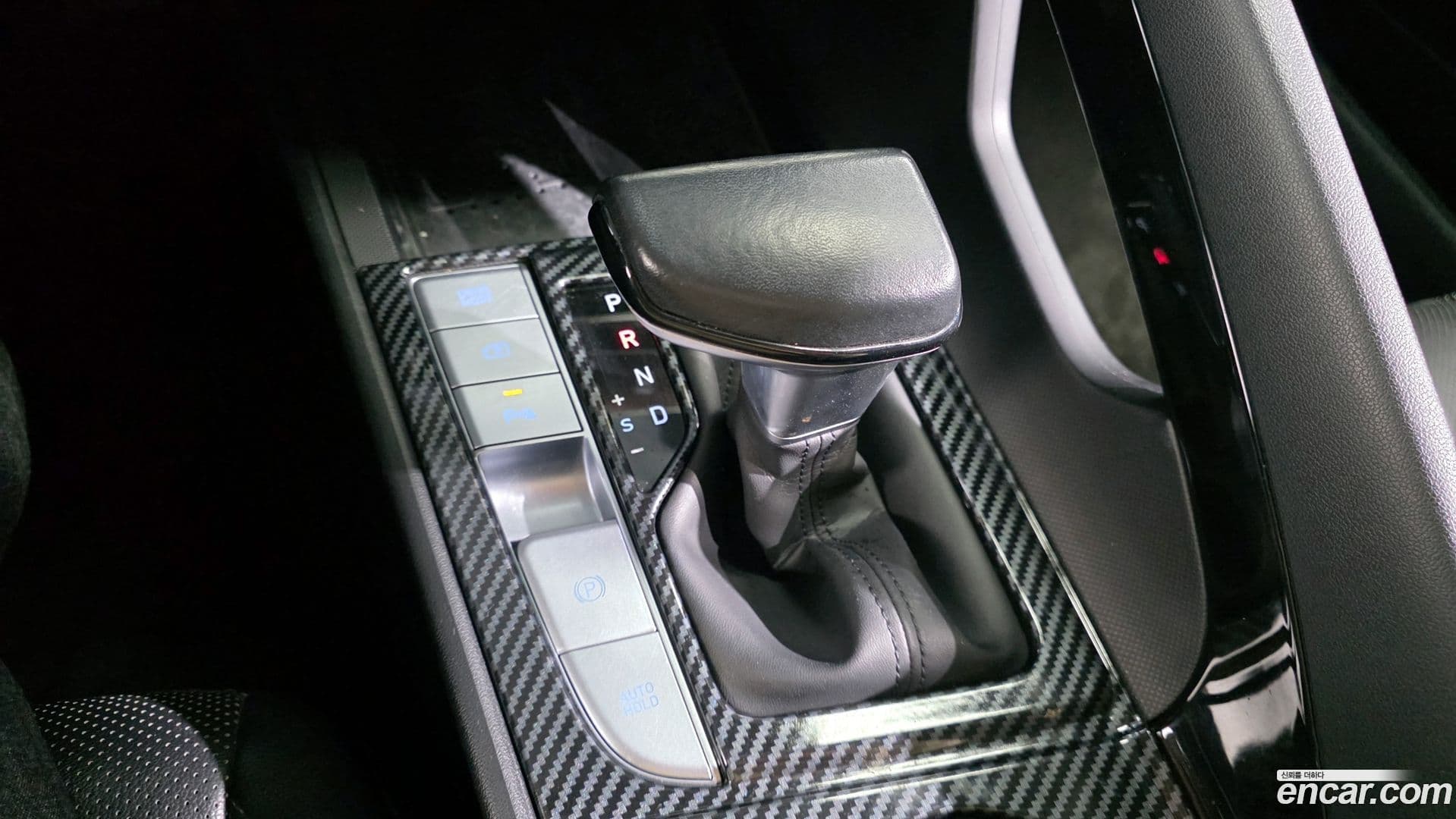 Main__Slider__Photo:AVANTE Hyundai 2021.8-8