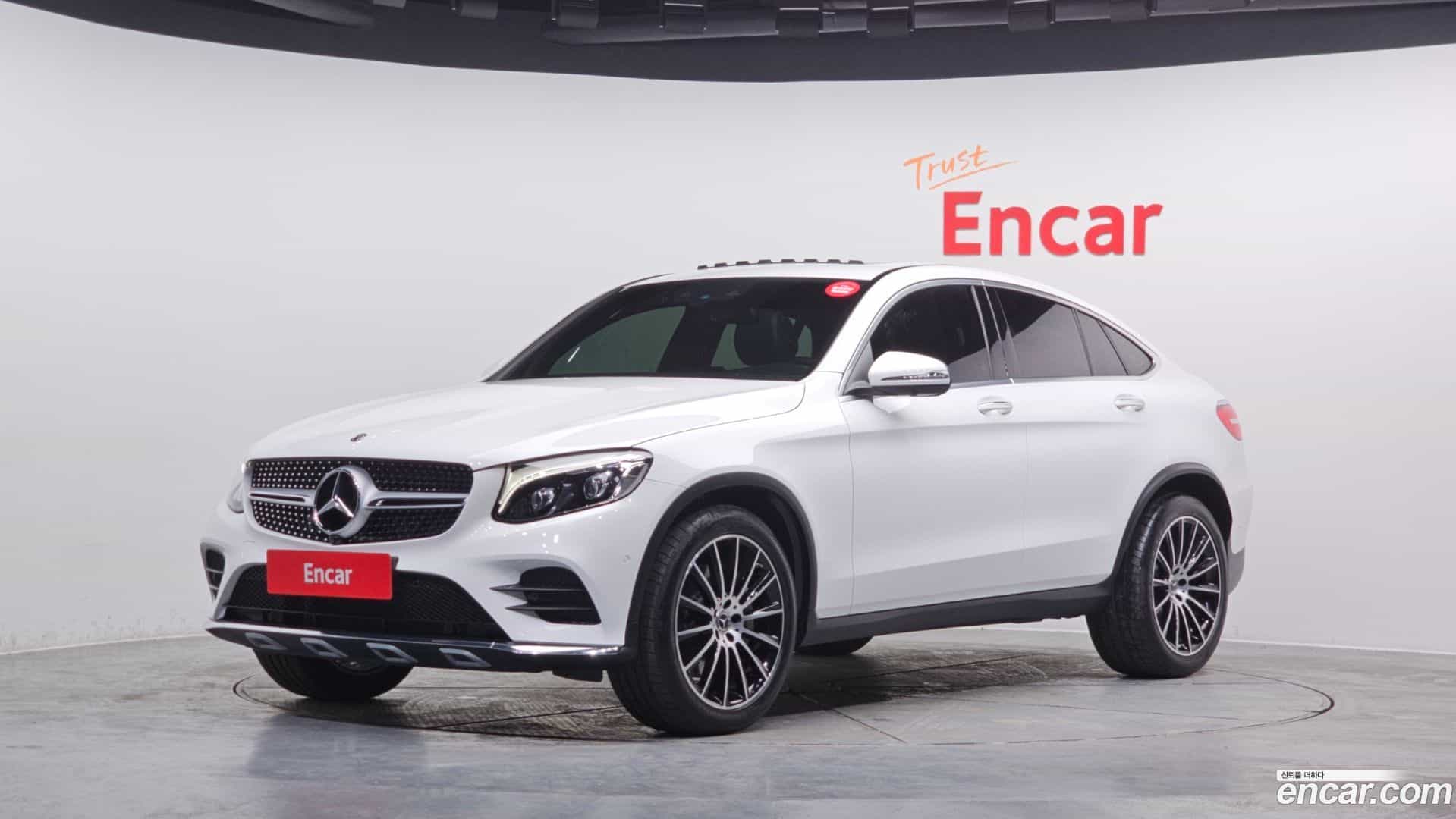 GLC-Class Mercedes-Benz 2019.7-OUTER-001