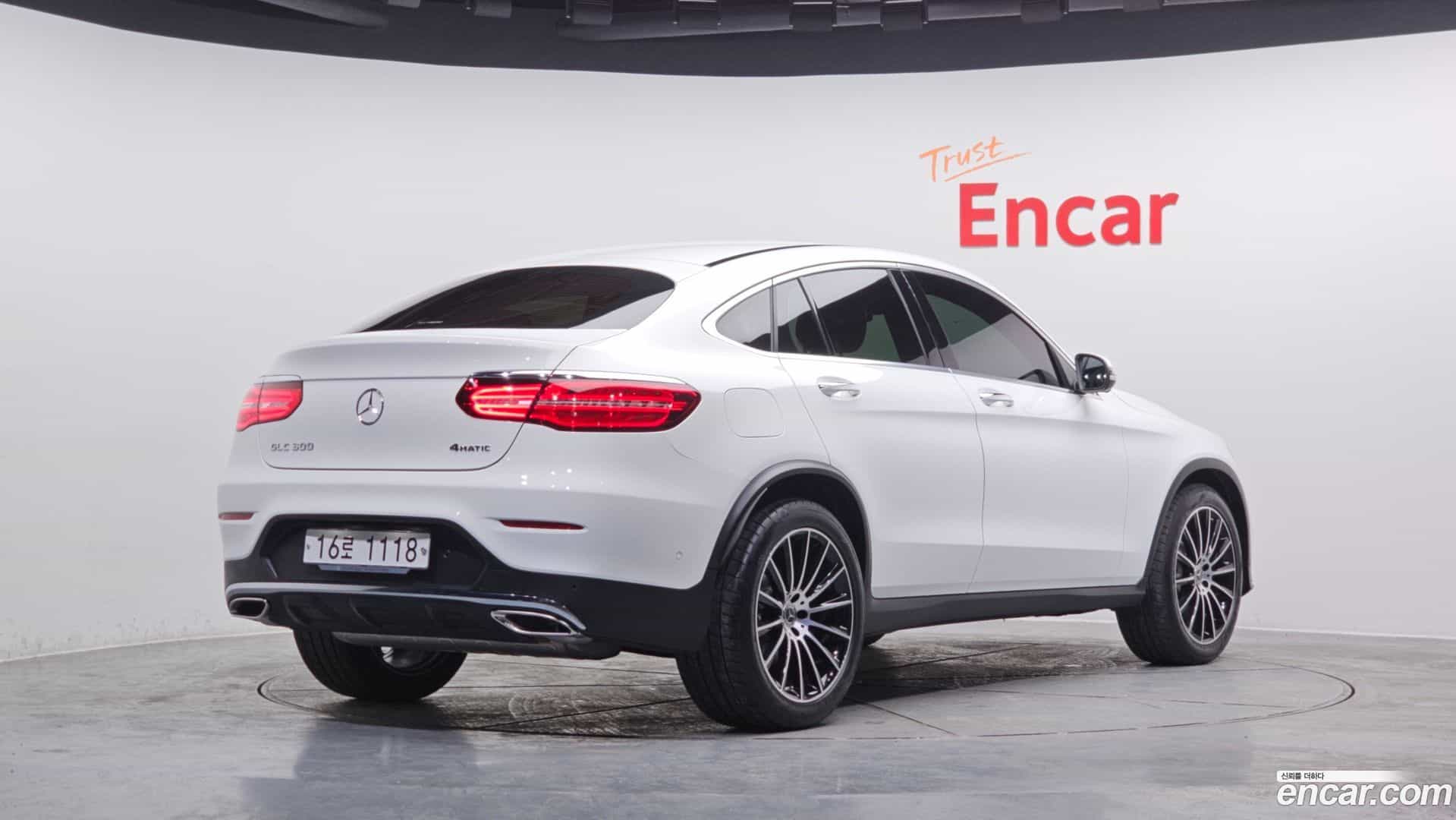 GLC-Class Mercedes-Benz 2019.7-OUTER-002