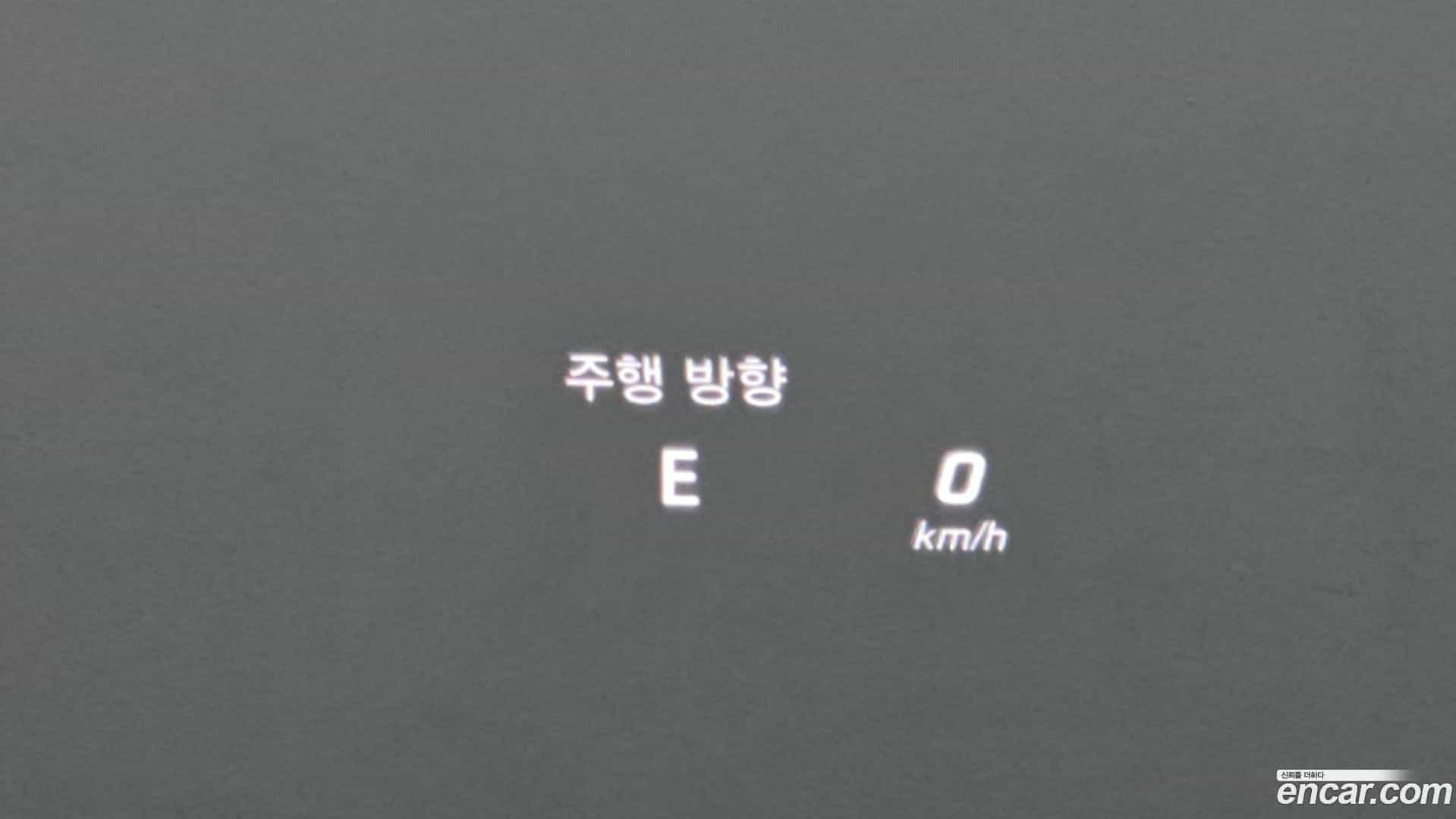 GLC-Class Mercedes-Benz 2019.7-OPTION-017